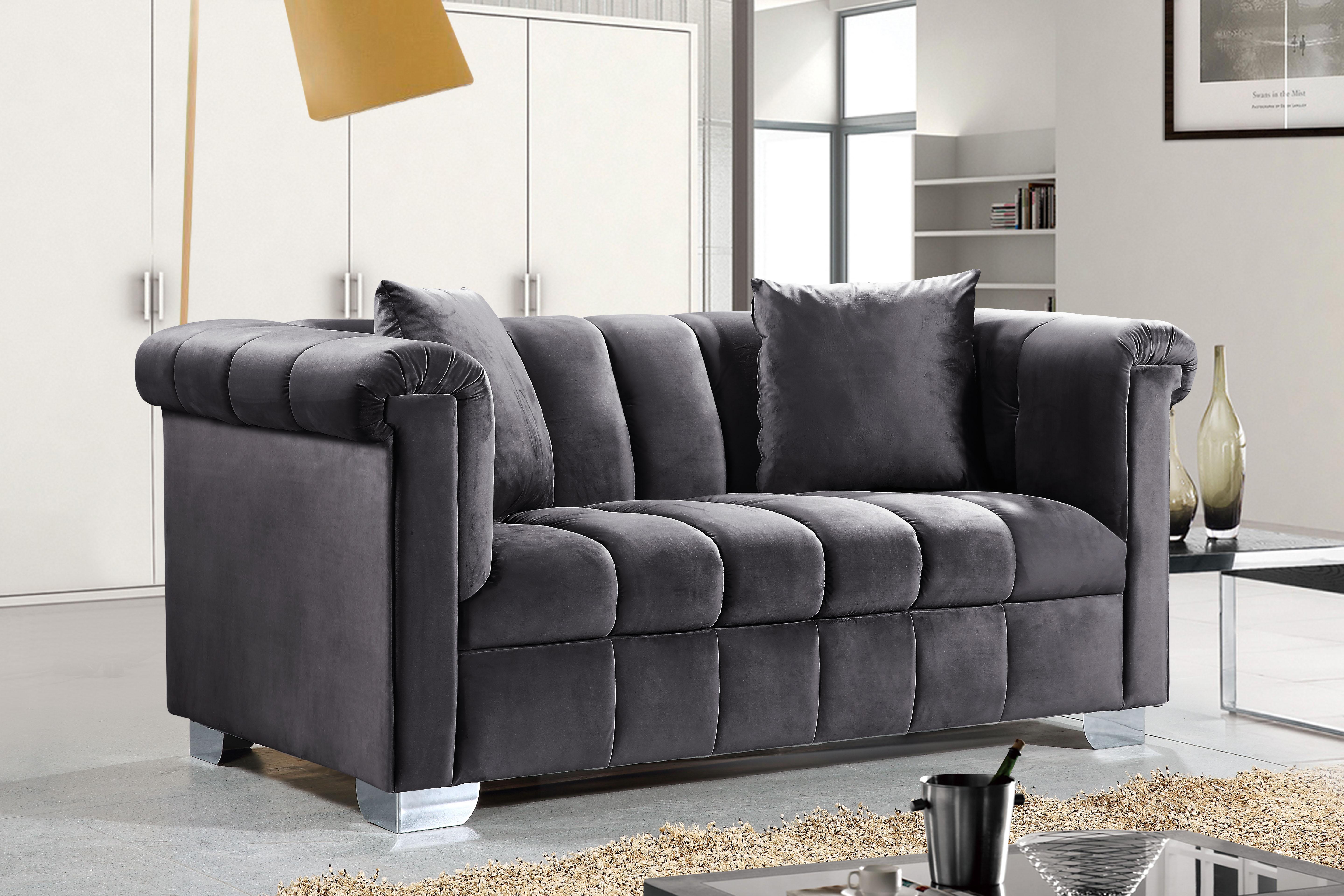 

    
Meridian Furniture Kayla 615Grey-S-Set-3 Sofa Set Gray 615Grey-S-Set-3
