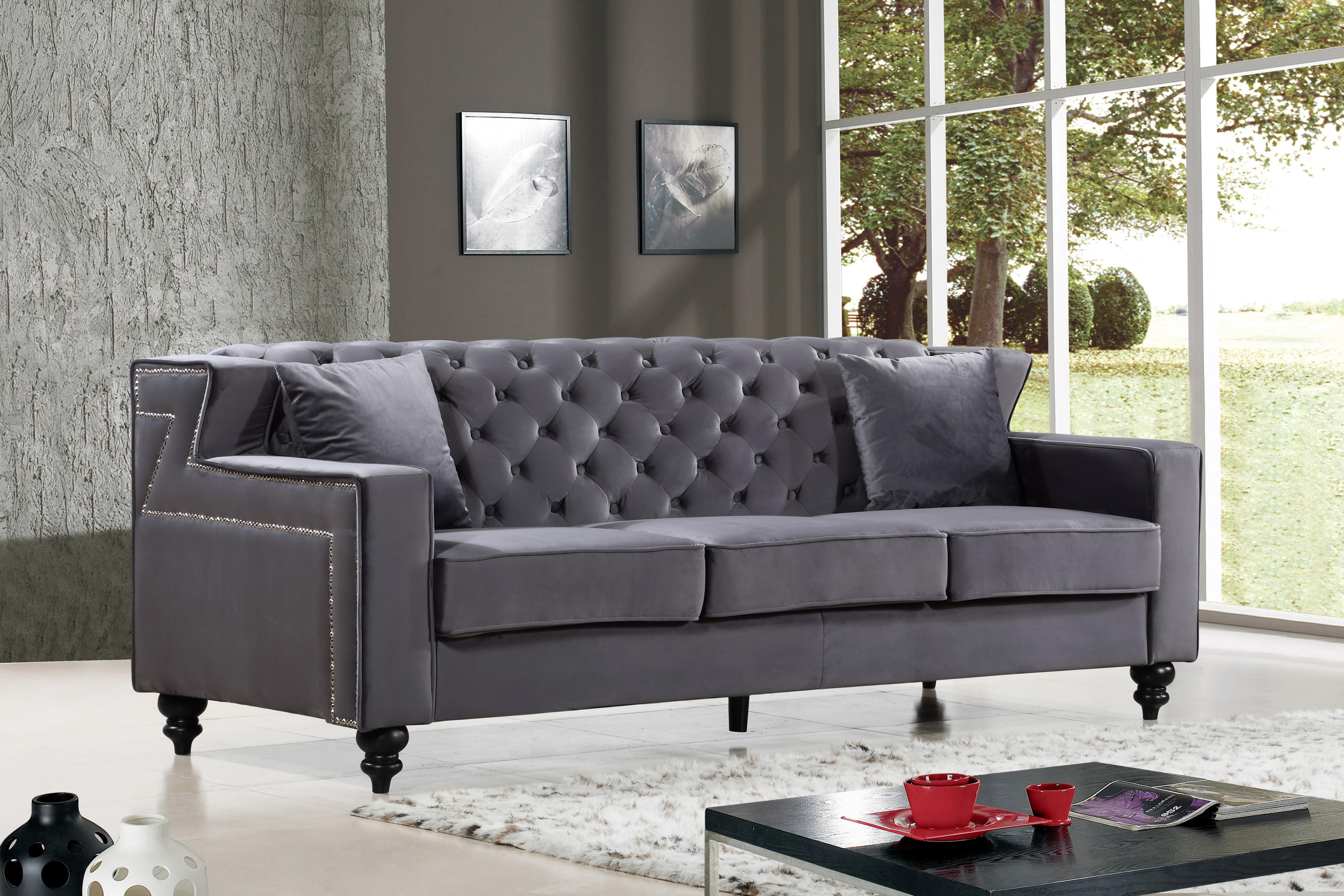

    
Meridian Furniture 616 Harley Grey Sofa Loveseat and Chair Set Gray 616Grey-Set-3
