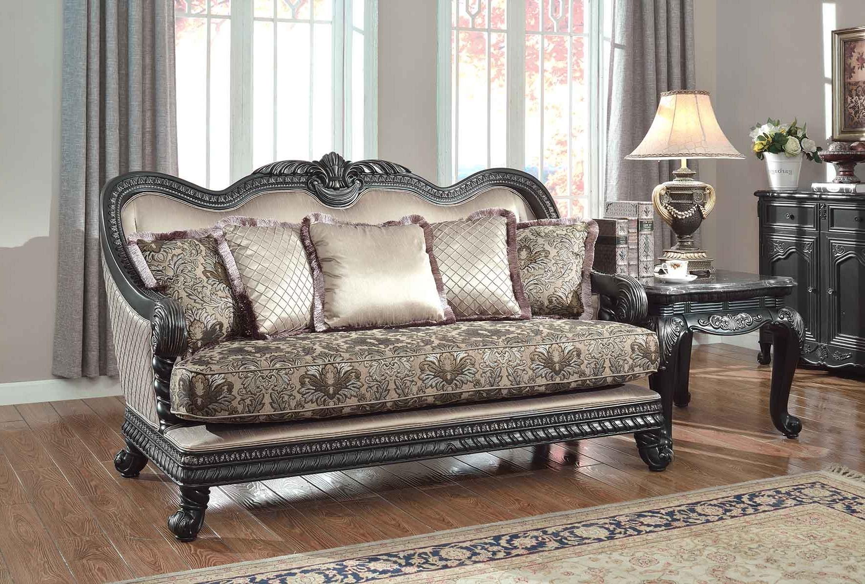 

    
Meridian Furniture 618 Florence Sofa & Loveseat Set 2Pcs Carved Wood Classic
