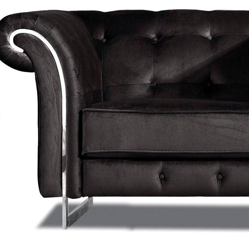 

                    
Meridian Furniture 626 Porta  Black Velvet Purchase 
