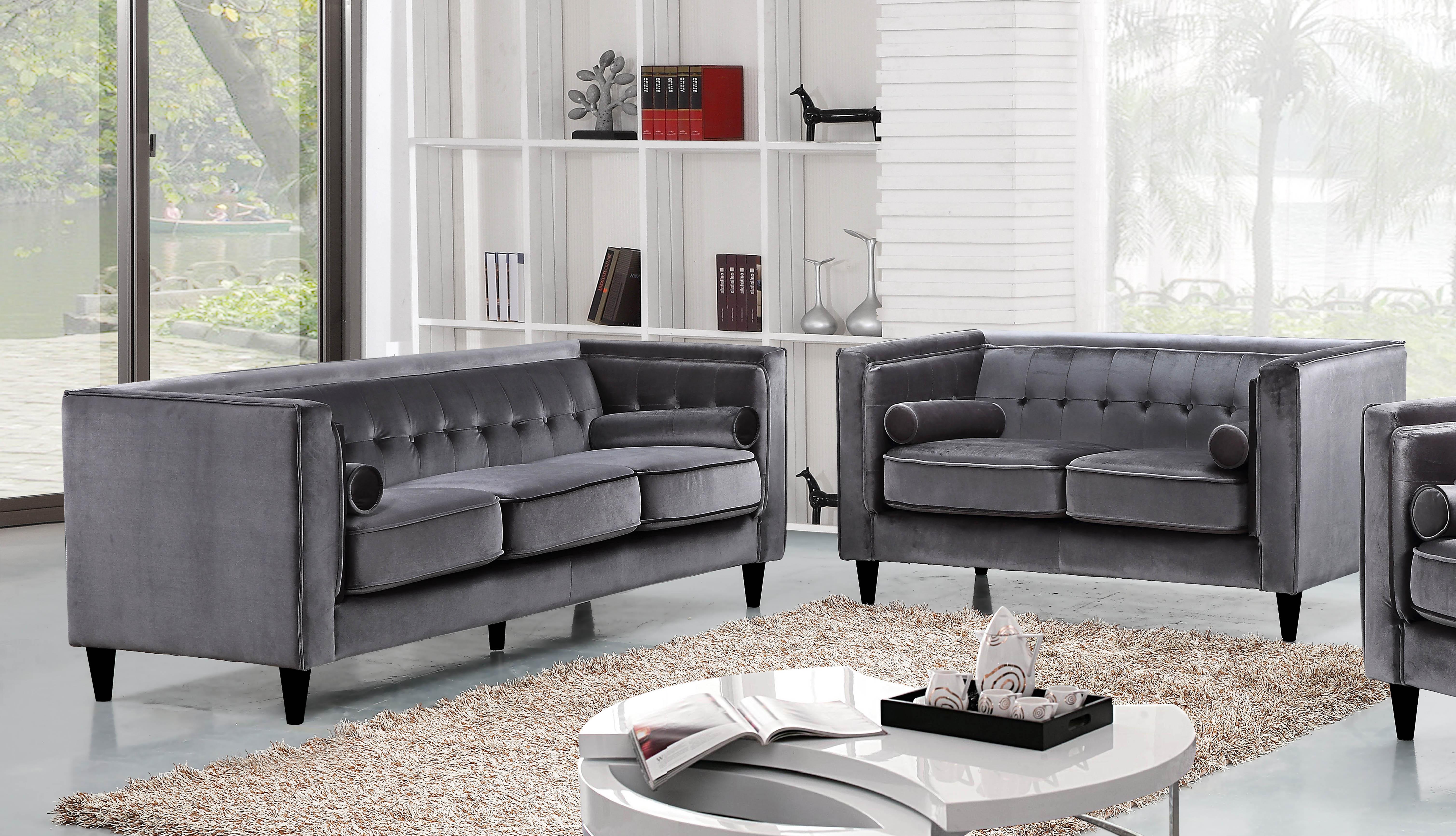 

    
Grey Velvet Sofa & Loveseat Set 2Pcs Modern Meridian Furniture 642 Taylor
