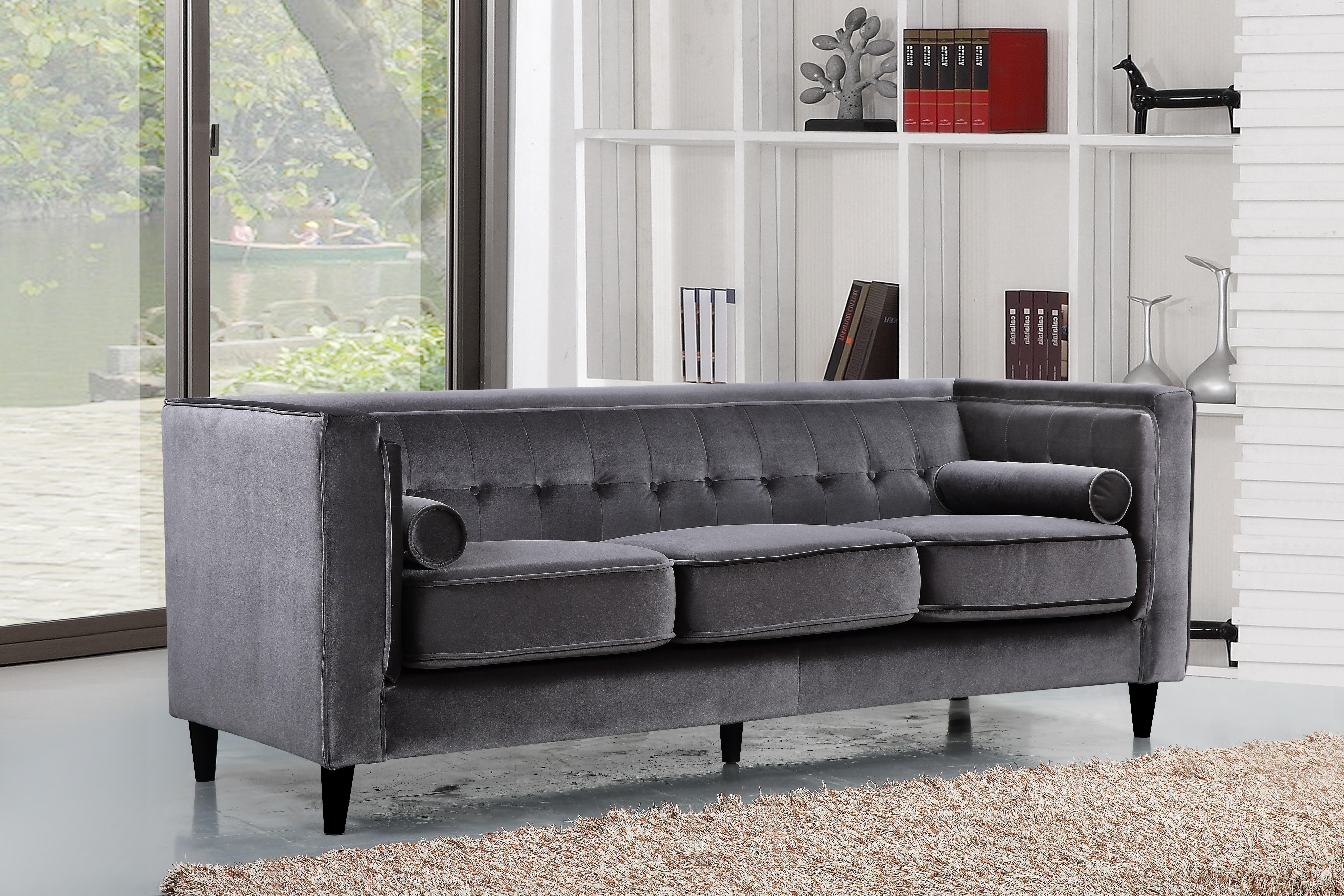 

    
Grey Velvet Sofa & Loveseat Set 2Pcs Modern Meridian Furniture 642 Taylor
