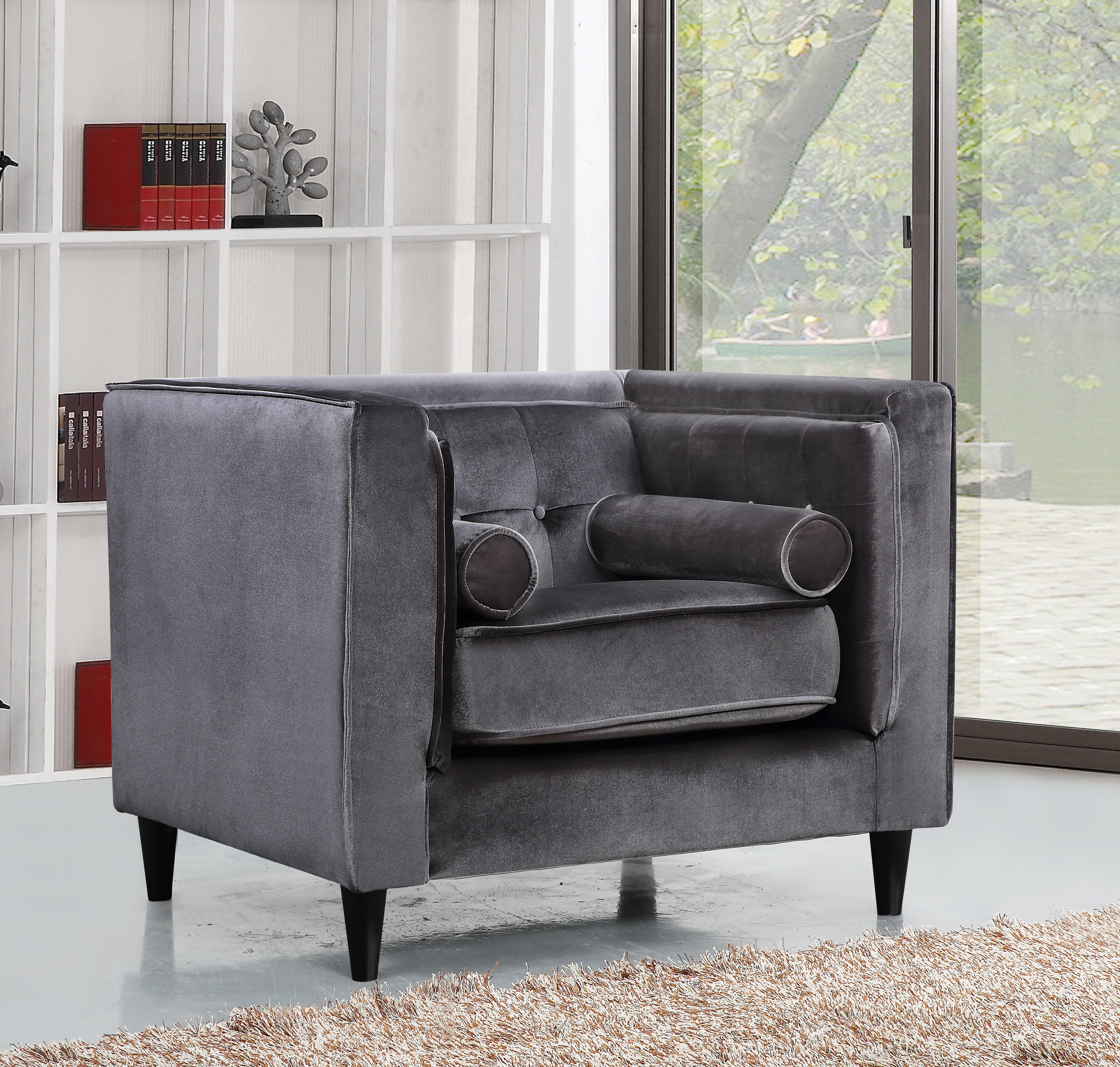 

    
Meridian Furniture 642 Taylor Grey Sofa Loveseat and Chair Set Gray 642GRY-Set-3
