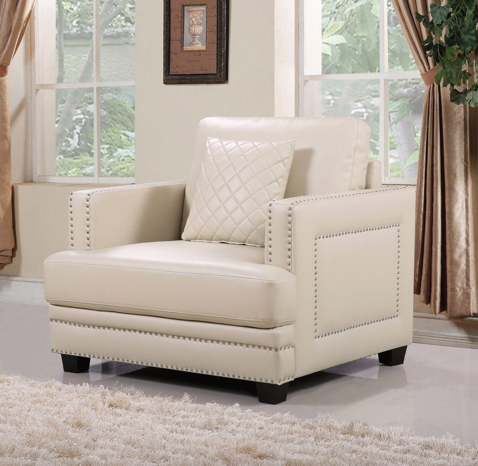 

    
655BE-Sofa Set-3 Meridian Furniture Sofa Loveseat and Chair Set
