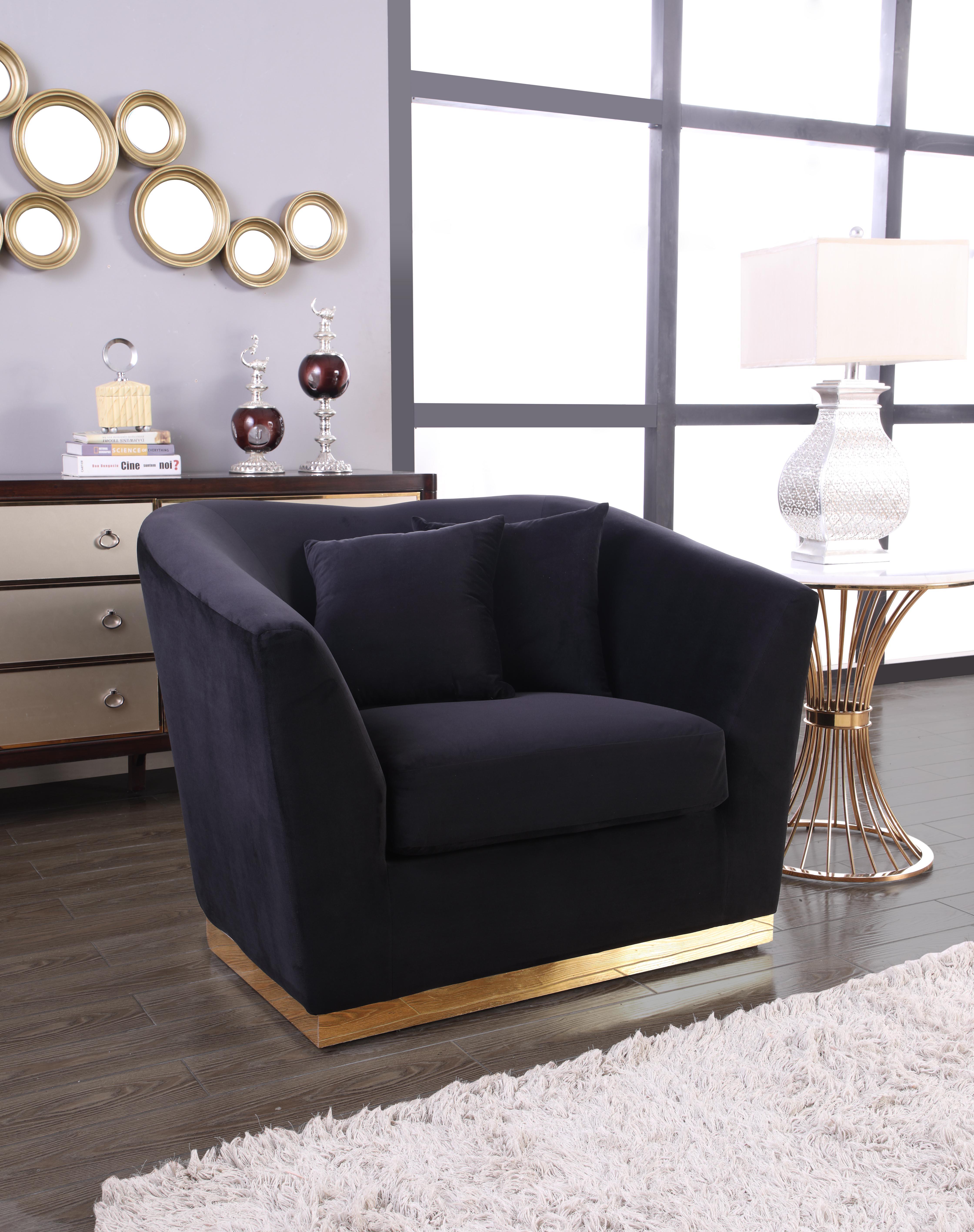 

        
Meridian Furniture Arabella 617Black-S-Set-3 Sofa Set Black Soft Velvet 00647899950131
