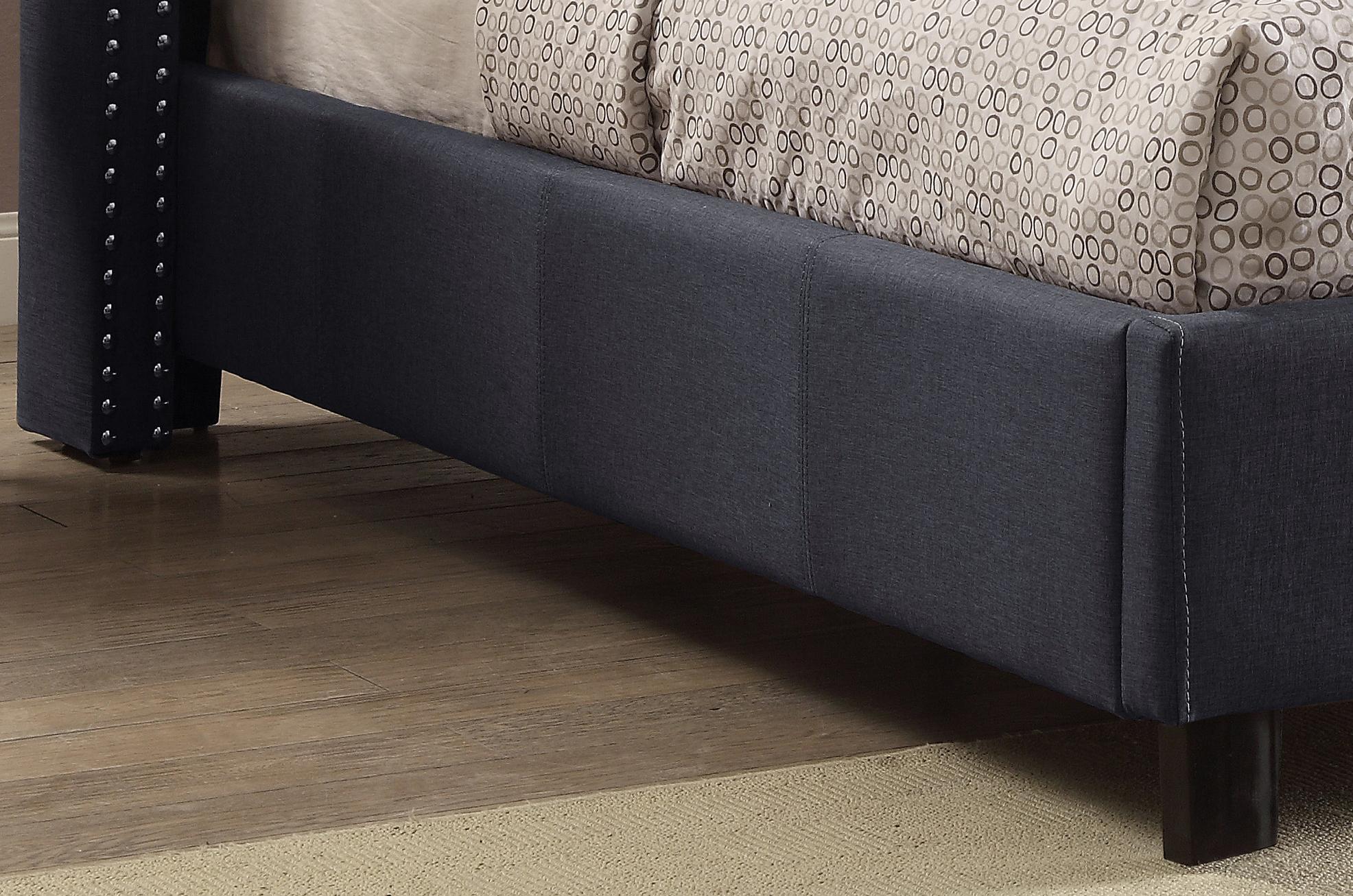

    
AshtonGrey-T Meridian Furniture Platform Bed
