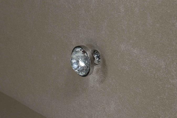 

    
 Order  Meridian Diamond Canopy King Size Bedroom Set 5Pcs in Golden Beige Contemporary
