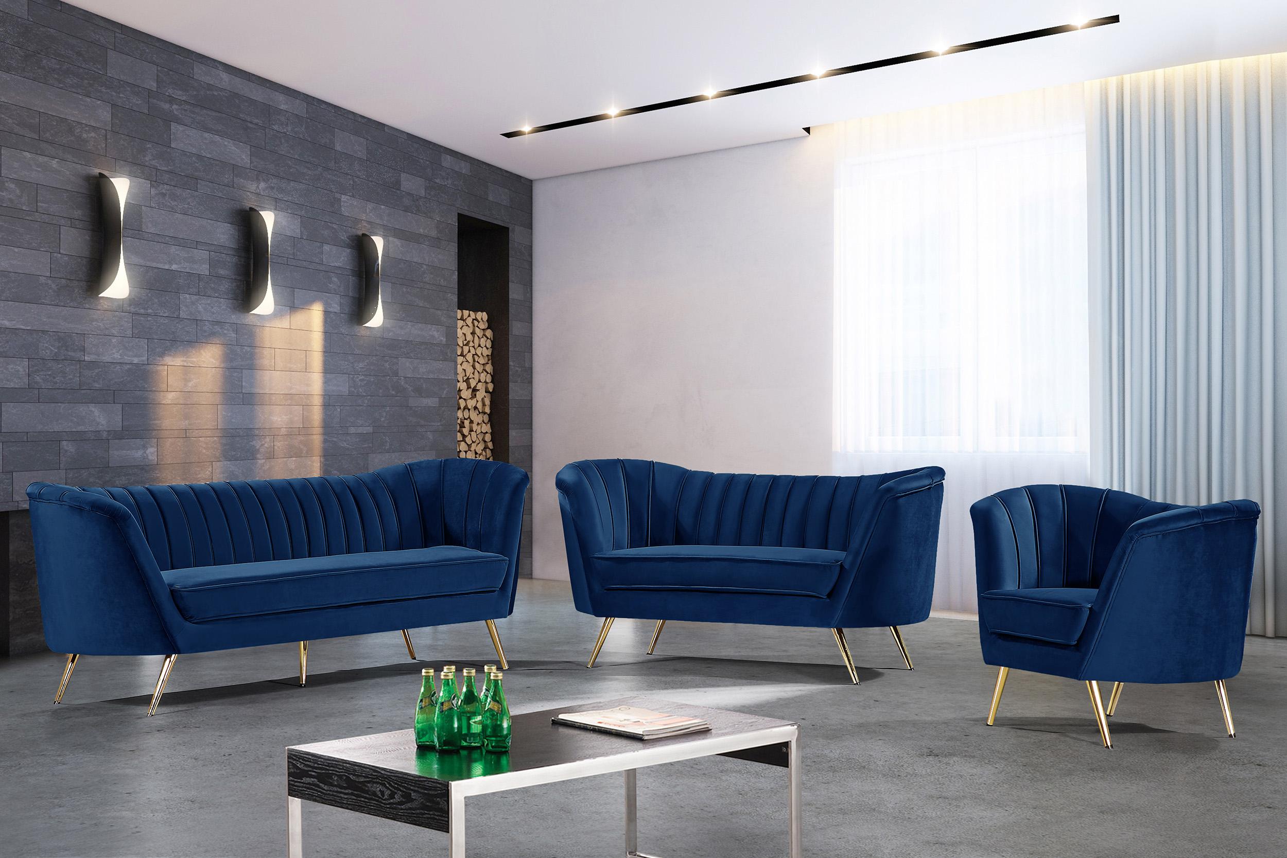 

        
Meridian Furniture Margo 622Navy-S Sofa Navy blue Velvet 00647899947520
