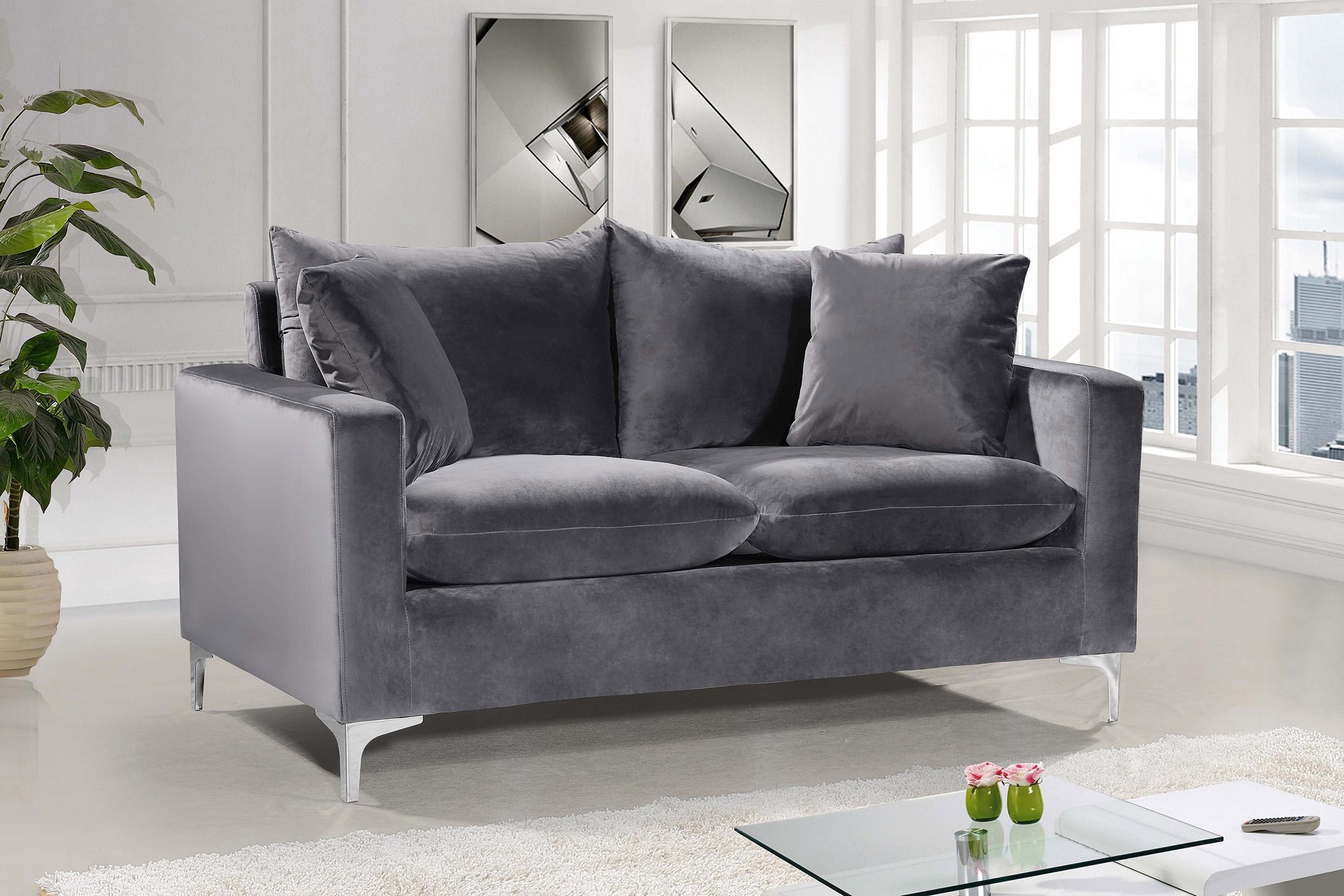 

        
Meridian Furniture Naomi 633Grey-S-Set-2 Sofa Set Chrome/Gray/Gold Velvet 00647899951091
