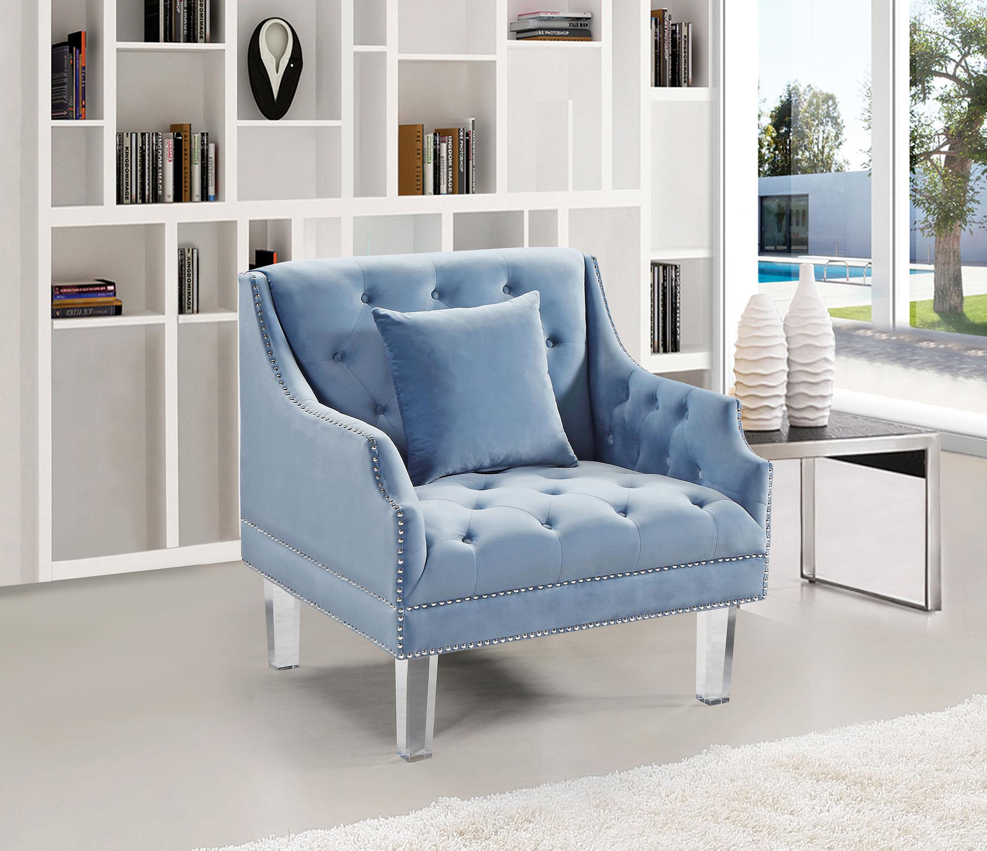 

        
Meridian Furniture 635 Roxy Sofa Set Sky/Blue Velvet 00647899951336
