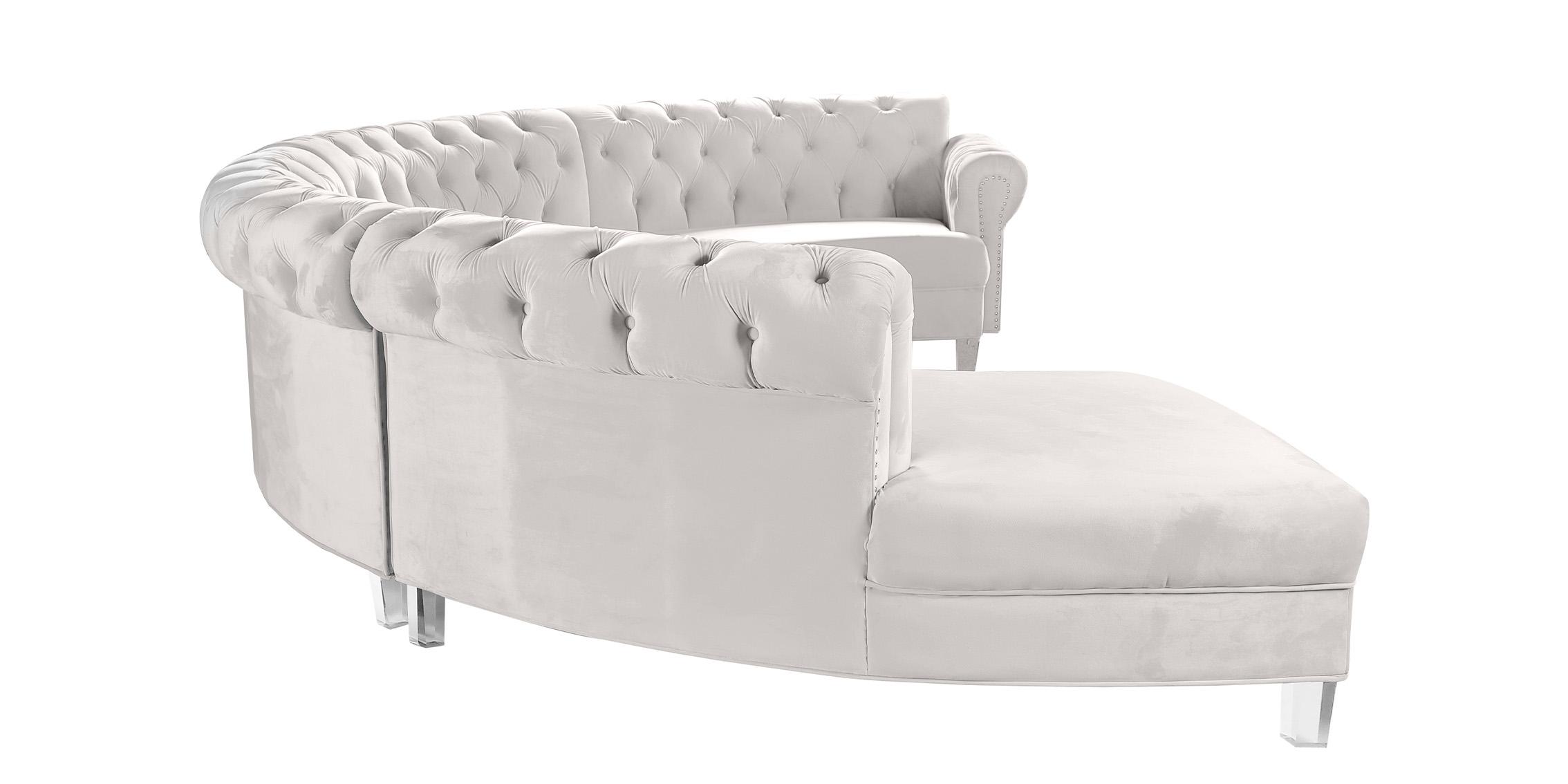 

        
Meridian Furniture ANABELLA 697Cream-4 Sectional Sofa Cream Velvet 704831405903
