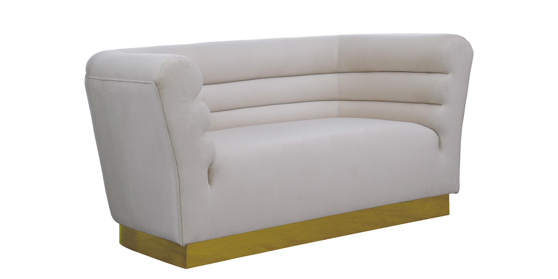 

    
Meridian Furniture BELLINI 669cream Sofa Set Cream 669Cream-Set-3
