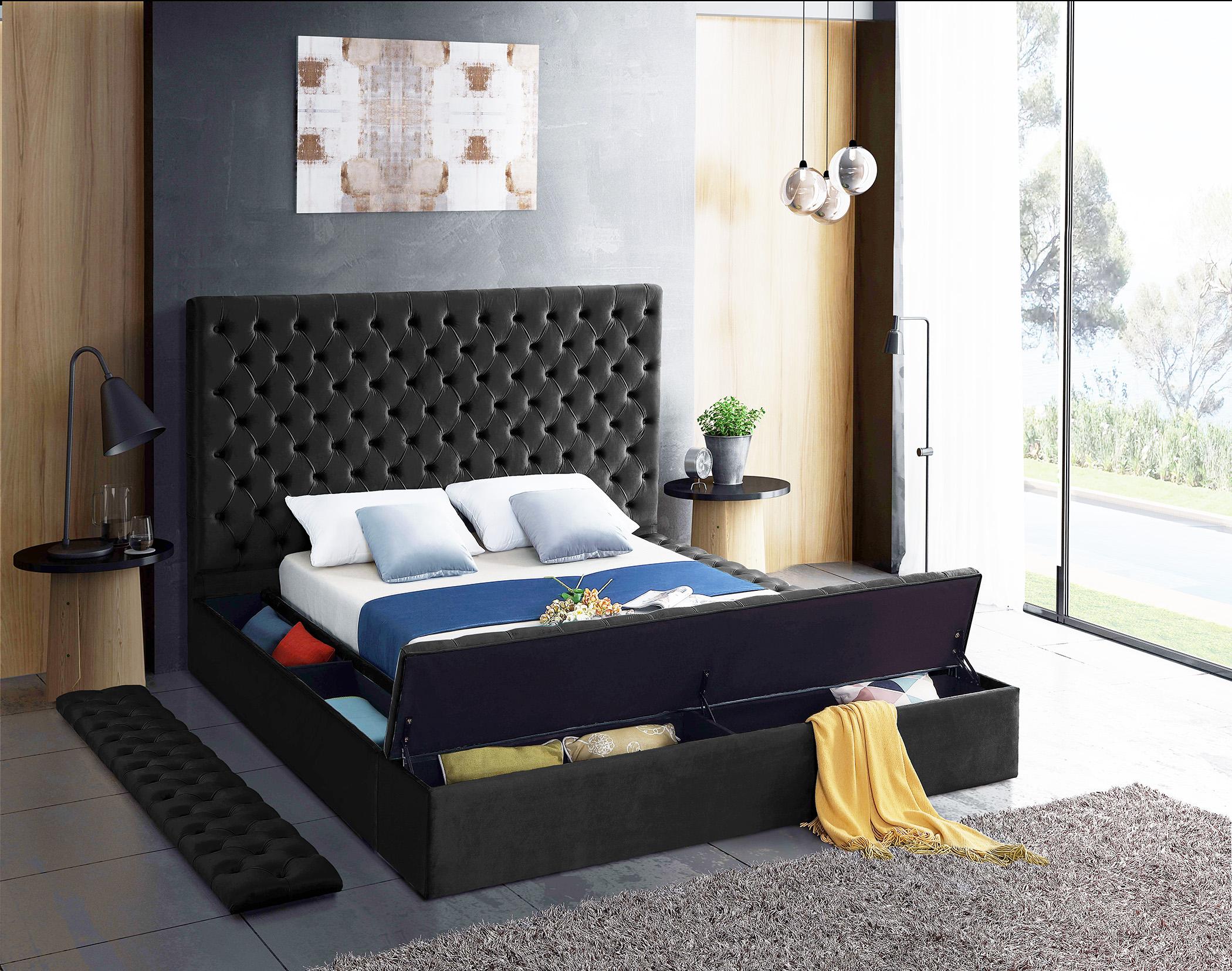 

        
Meridian Furniture BLISS Black-Q Storage Bed Black Velvet 647899946585
