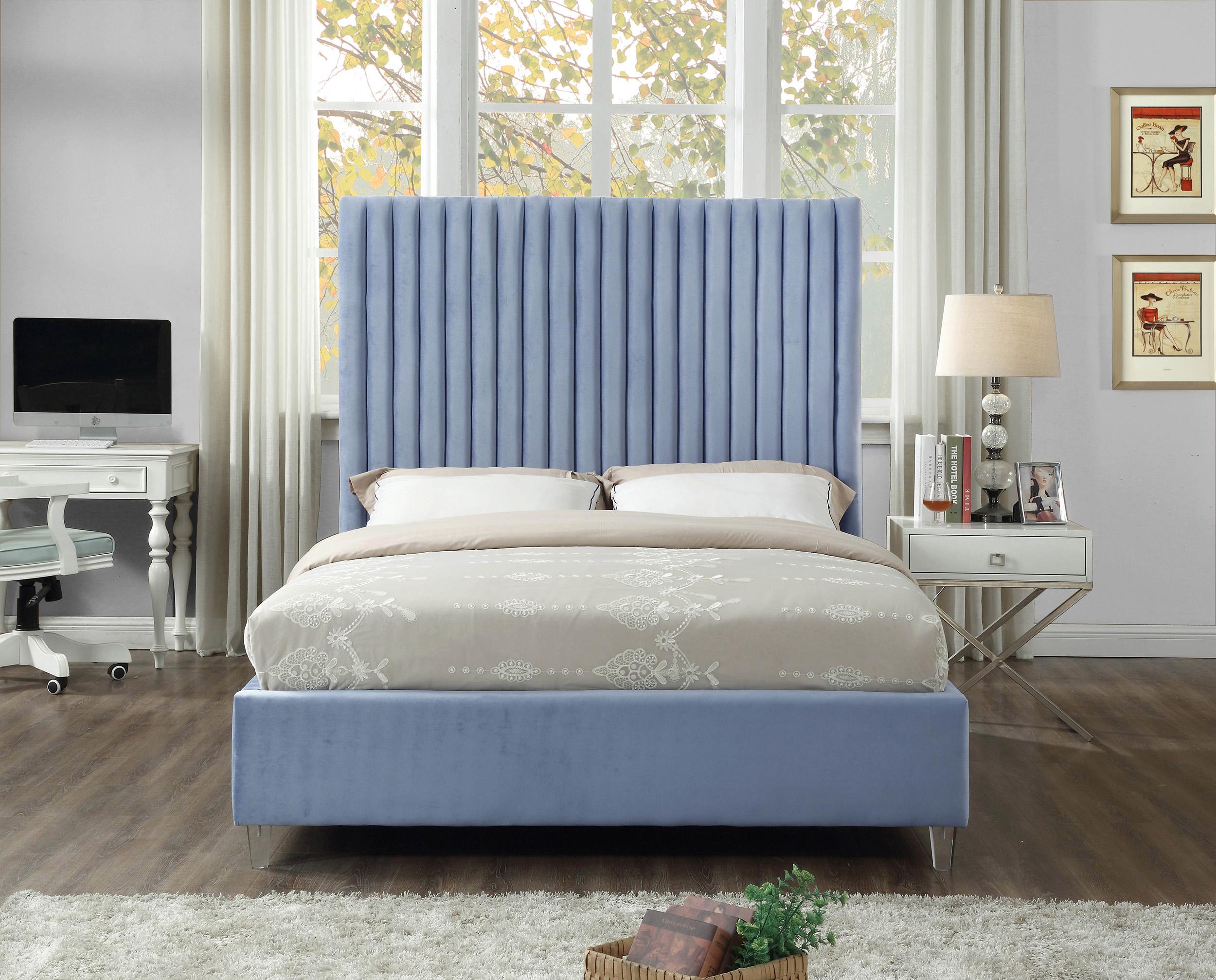 

        
Meridian Furniture Candace CandaceSkyBlu-K Platform Bed Light Blue Velvet 647899951688

