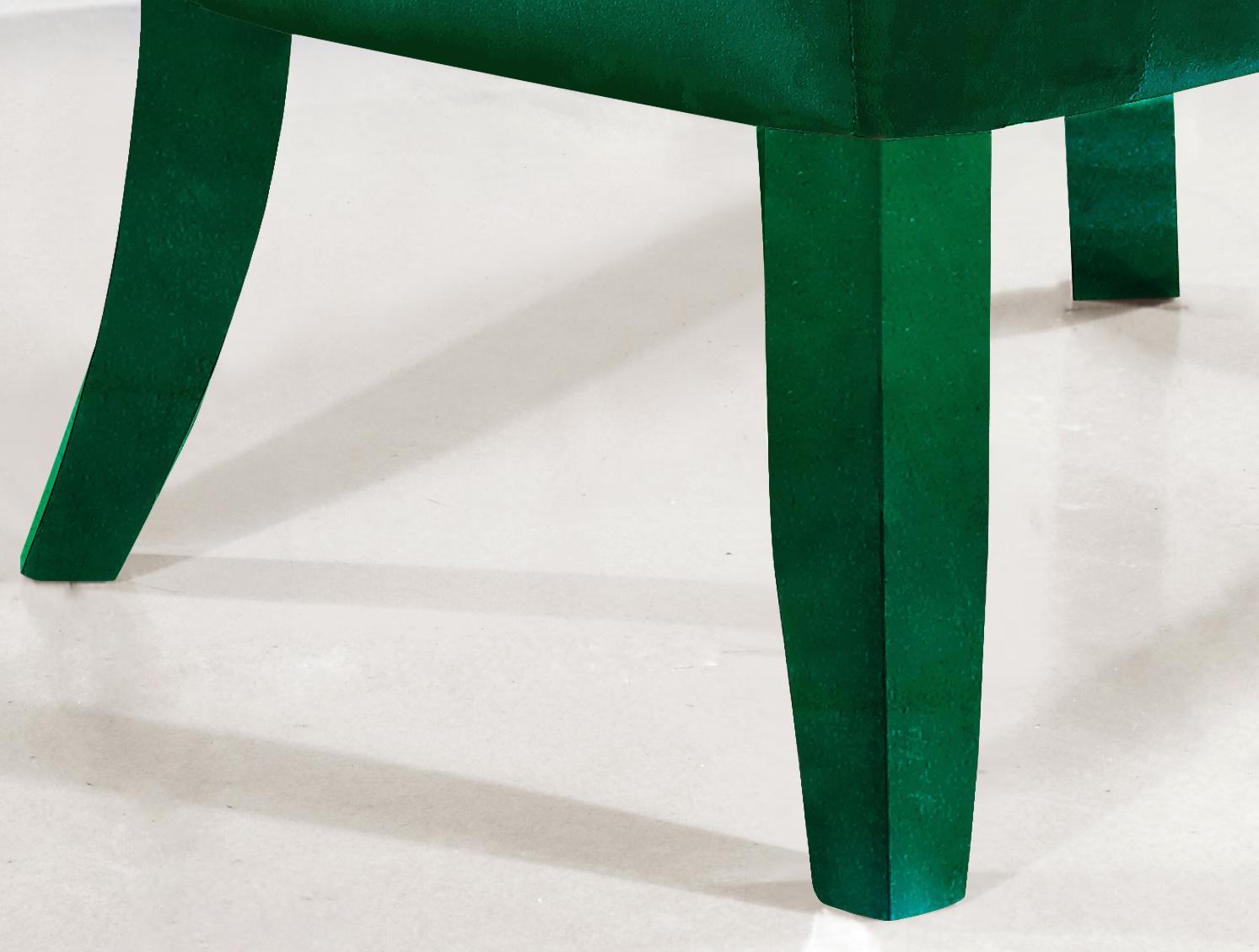 

    
Meridian Furniture Charlotte Modern Green Velvet Accent Chair (Set of 4)
