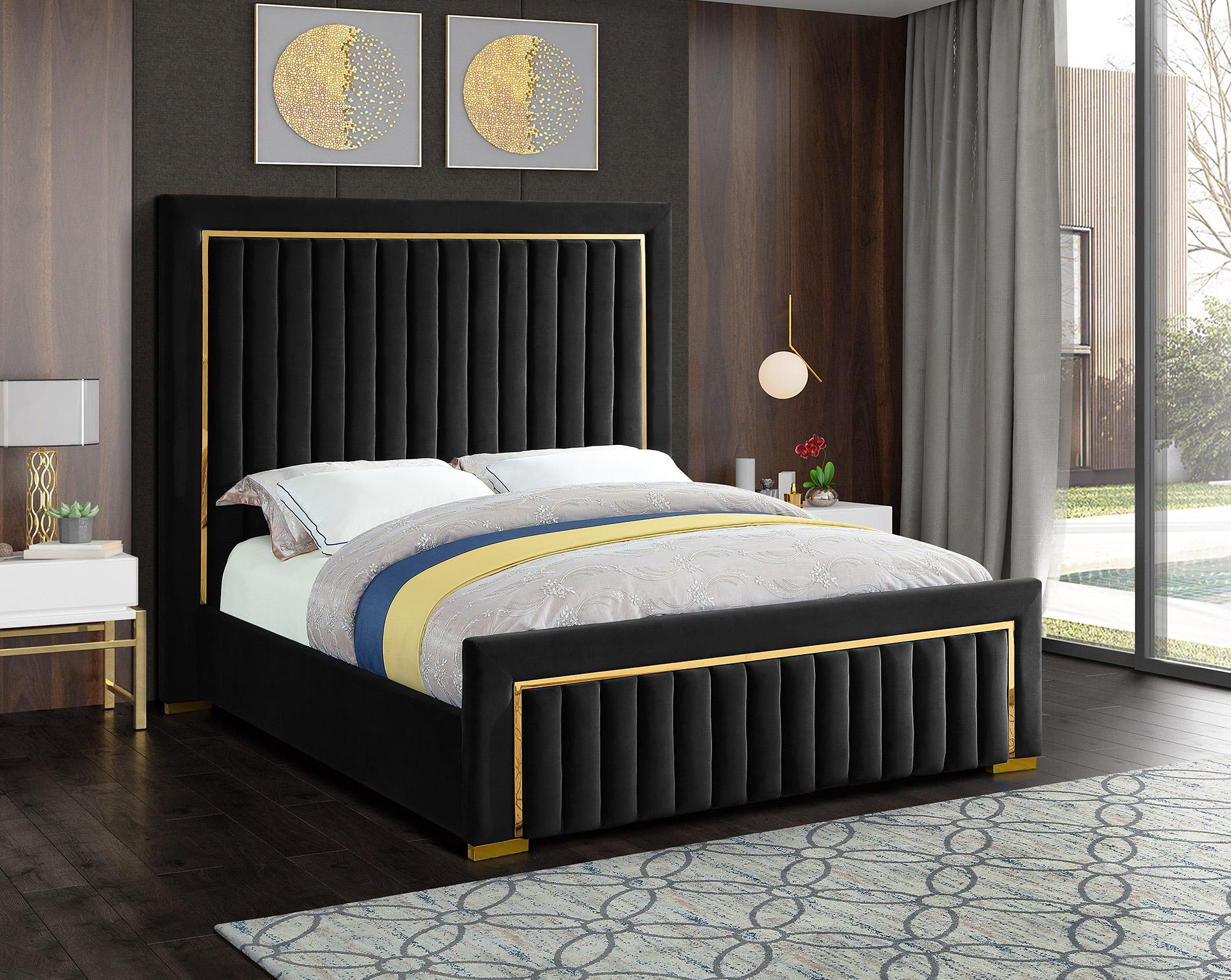 

    
Luxurious Black Velvet & Gold Metal King Bed DOLCE  Meridian Contemporary
