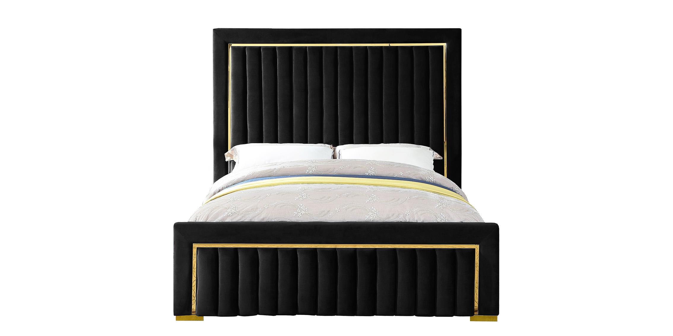 

        
Meridian Furniture DOLCE Black-Q Platform Bed Black Velvet 704831405330
