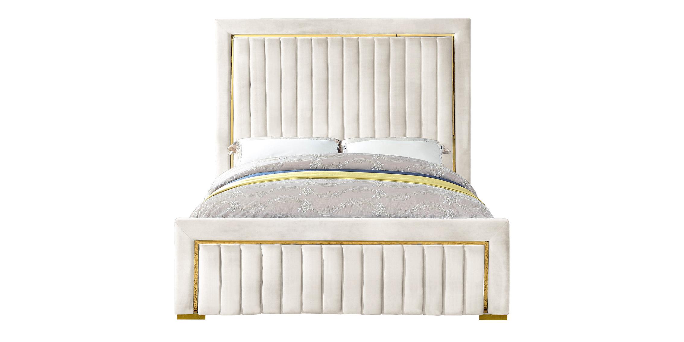 

        
Meridian Furniture DOLCE Cream-K Platform Bed Cream Velvet 704831405385
