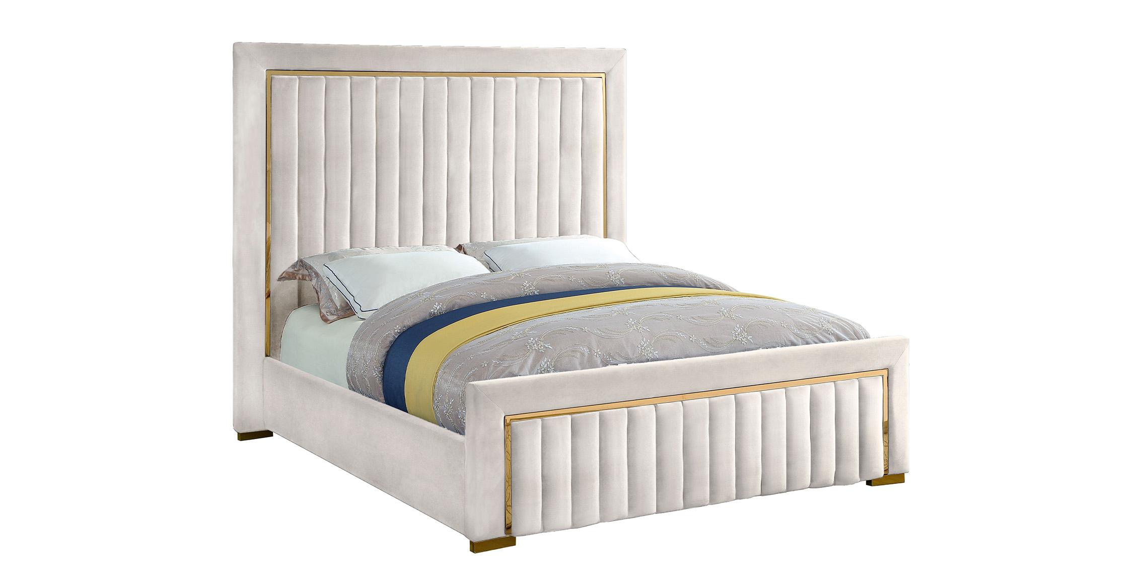 Contemporary, Modern Platform Bed DOLCE Cream-Q DolceCream-Q in Cream Velvet