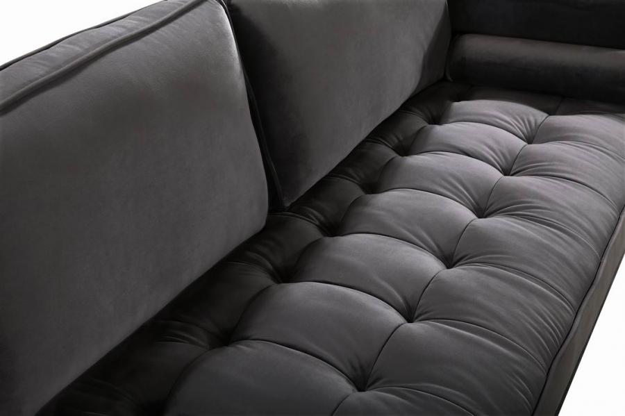

    
625Grey-S-Set-2 Meridian Furniture Sofa Set
