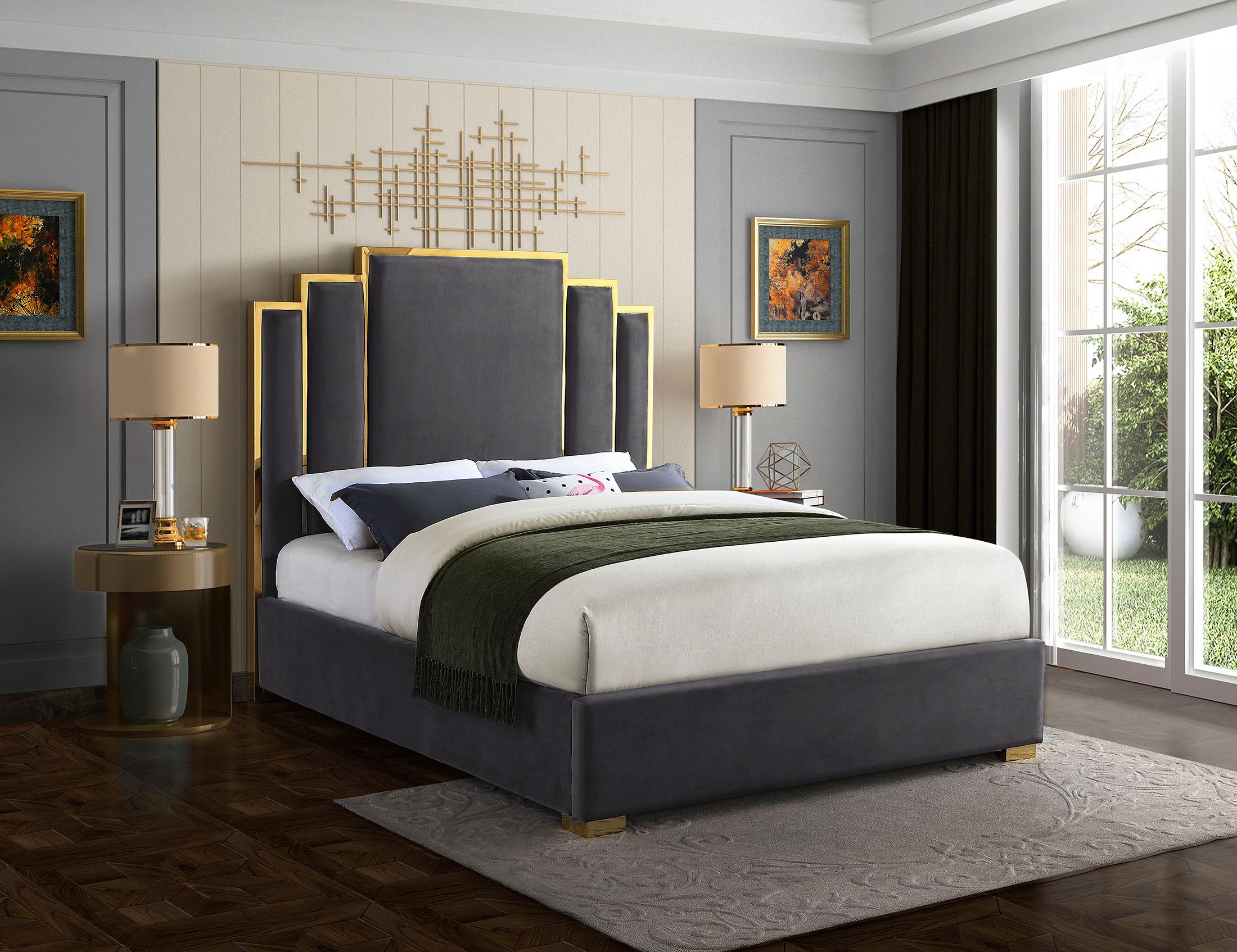 

    
Meridian Furniture HUGO Platform Bed Gray HugoGrey-K
