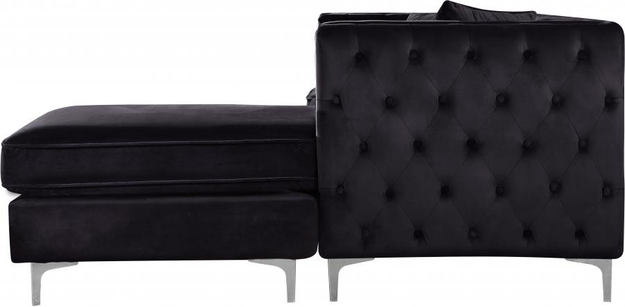 

    
Meridian Furniture 668 Jesse Modern Black Velvet Reversible Sectional
