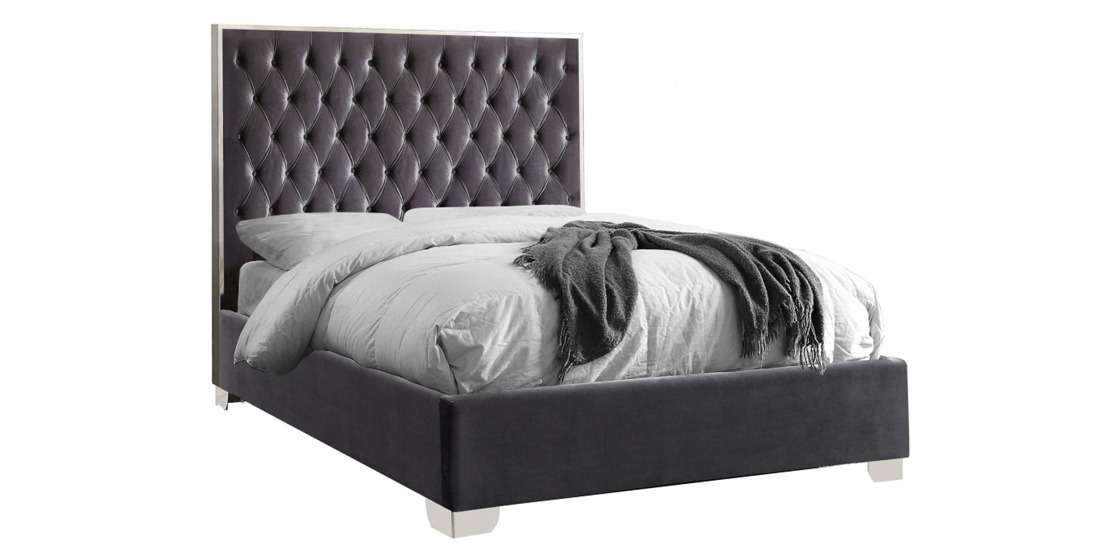 

    
Tufted Grey Velvet King Platform Bed Lexi Meridian Contemporary Modern
