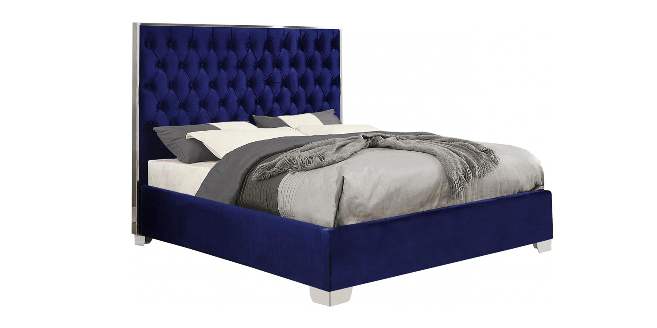 

    
Meridian Furniture LexiNavy-K Platform Bed Navy blue LexiNavy-K
