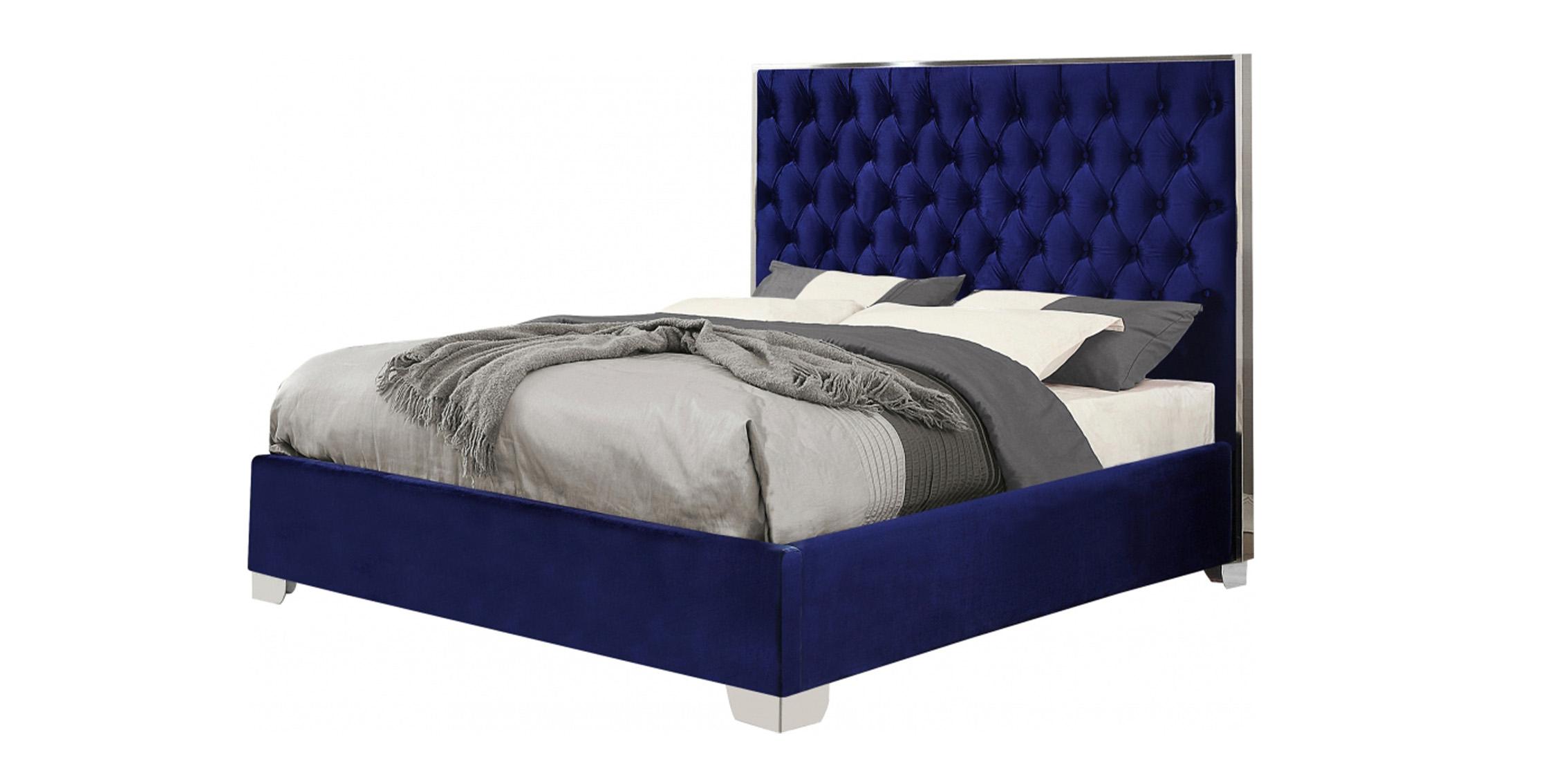 

    
Navy Blue Velvet Queen Platform Bed Lexi Meridian Contemporary Modern
