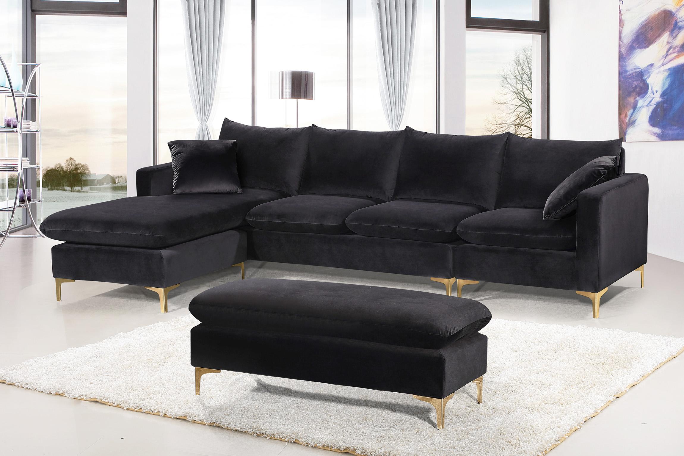 

        
Meridian Furniture Naomi 636Black Sectional Sofa Black Velvet 647899951428
