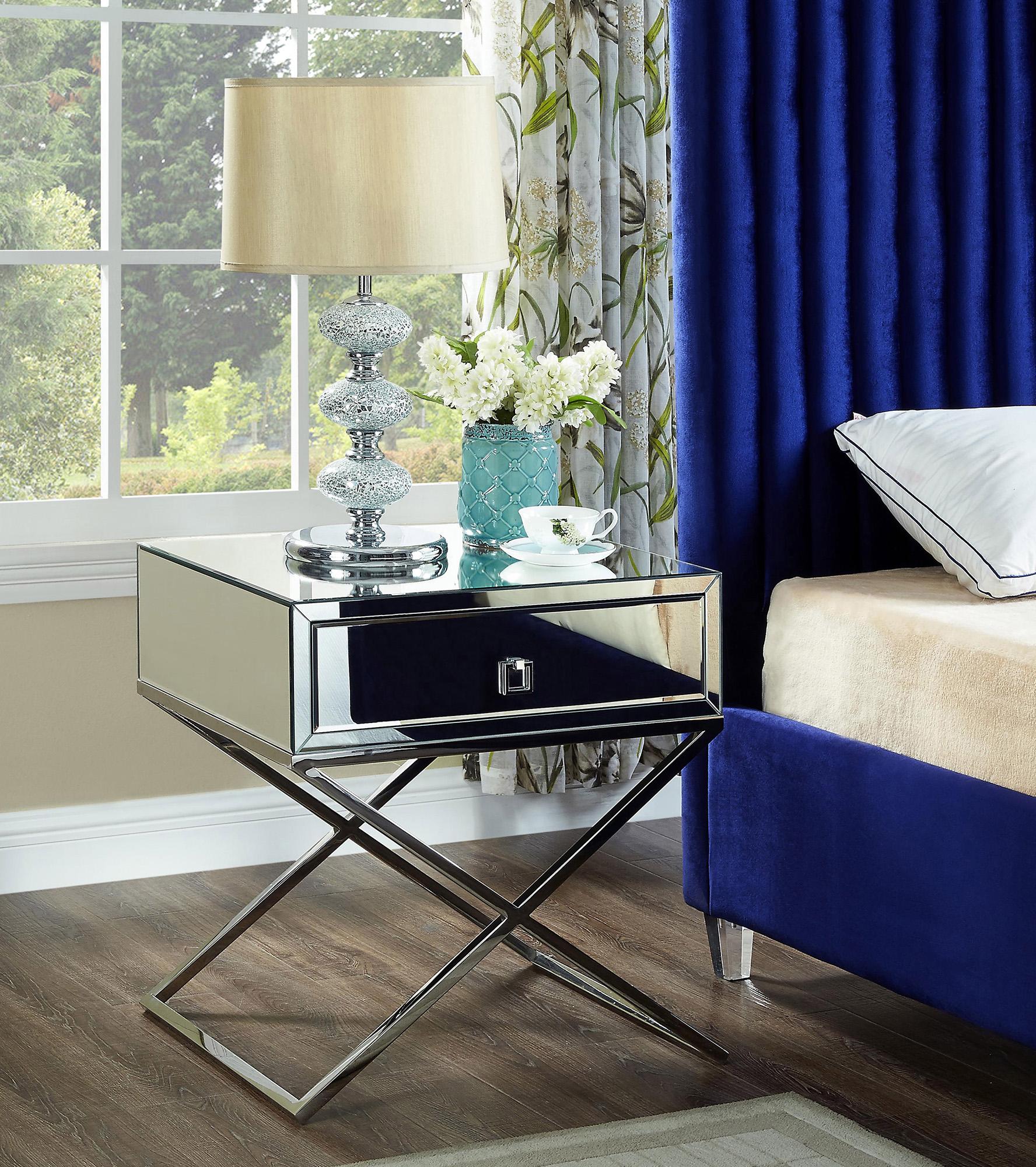 

    
RowanNavy-K-811-Lynn Side Table-Set-3 Meridian Furniture Canopy Bedroom Set
