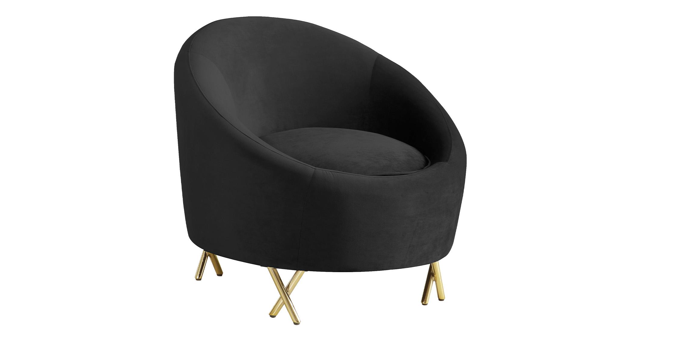 

        
Meridian Furniture SERPENTINE 679Black-S-Set-3 Sofa Set Black Velvet 704831400700
