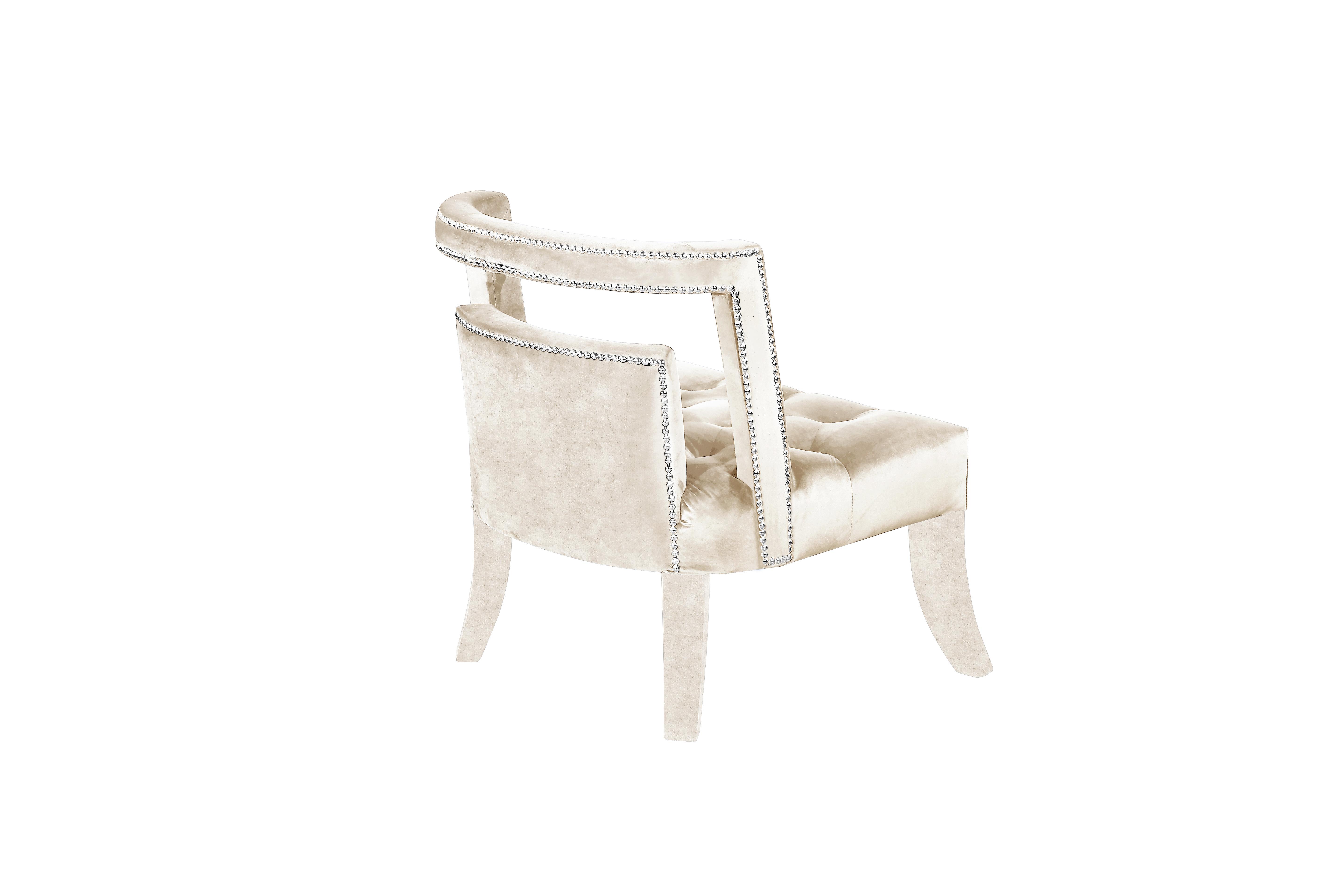 

        
Meridian Furniture Tribeca 546 Accent Chair Cream Velvet 00647899945755
