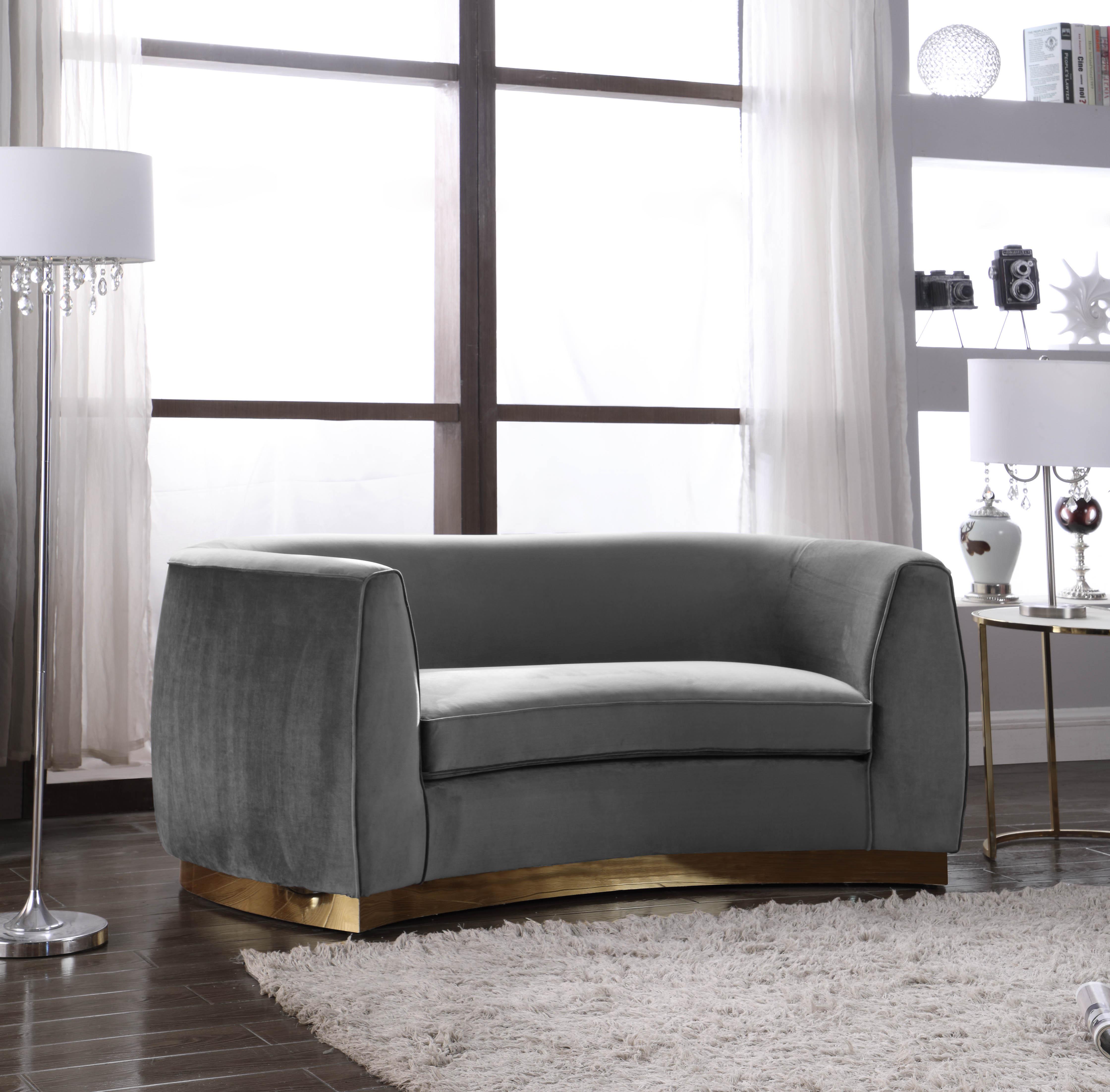

    
Meridian Furniture Julian 620Grey-S-Set-2 Sofa Set Gray 620Grey-S-Set-2
