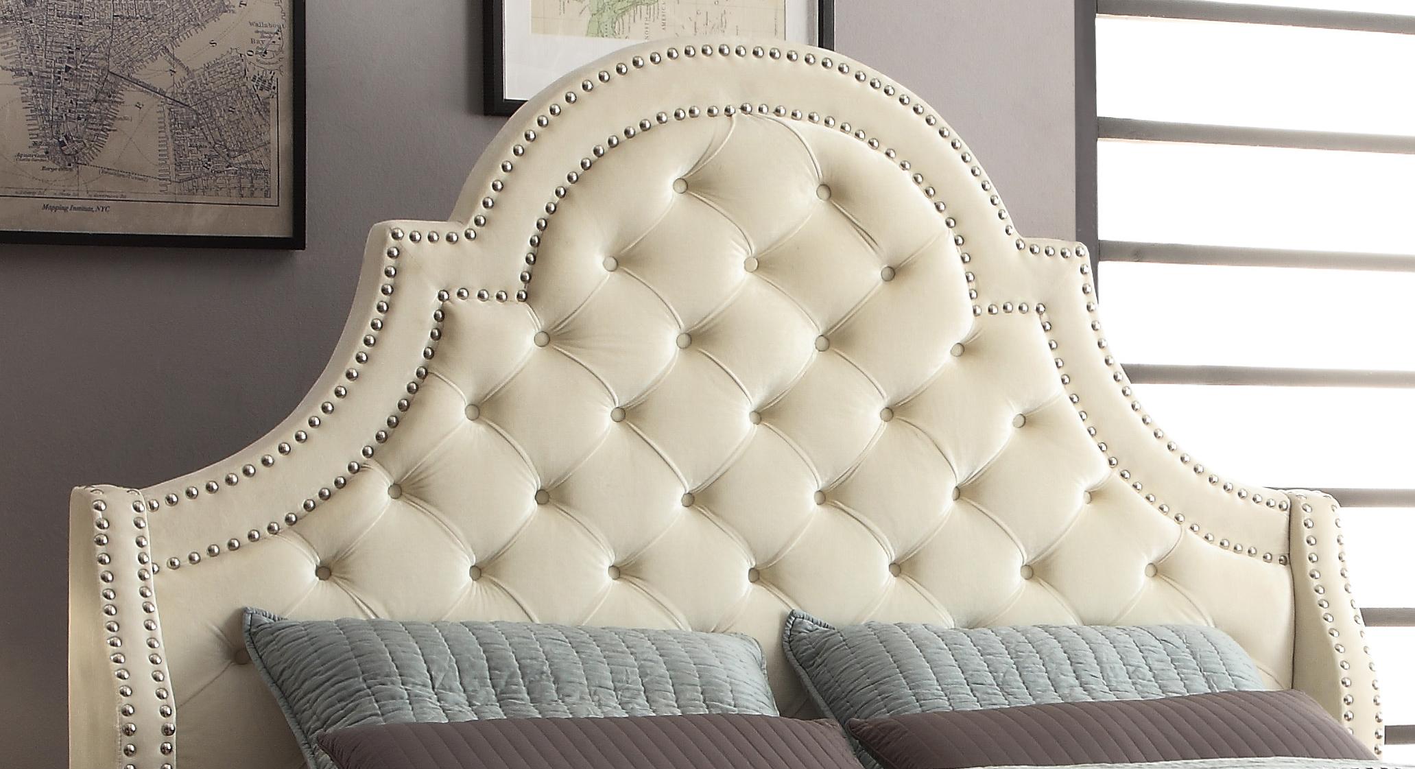 

    
Meridian Madison Queen Size Bed in Cream Chrome Nailheads Contemporary Style
