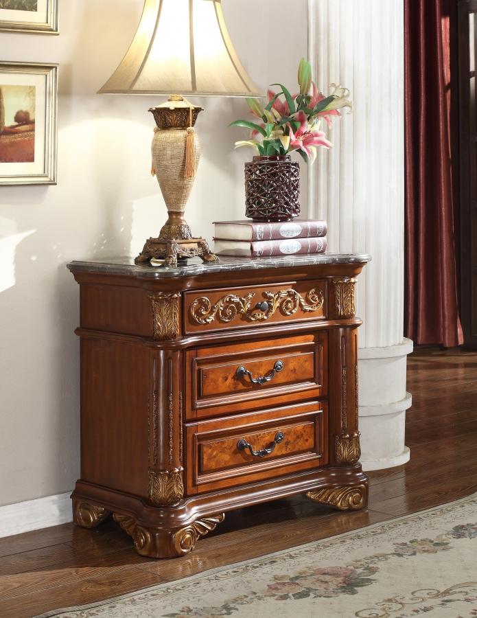 

    
Meridian Royal King Size Post Bedroom Set in Brown 2 Night Stands Traditional
