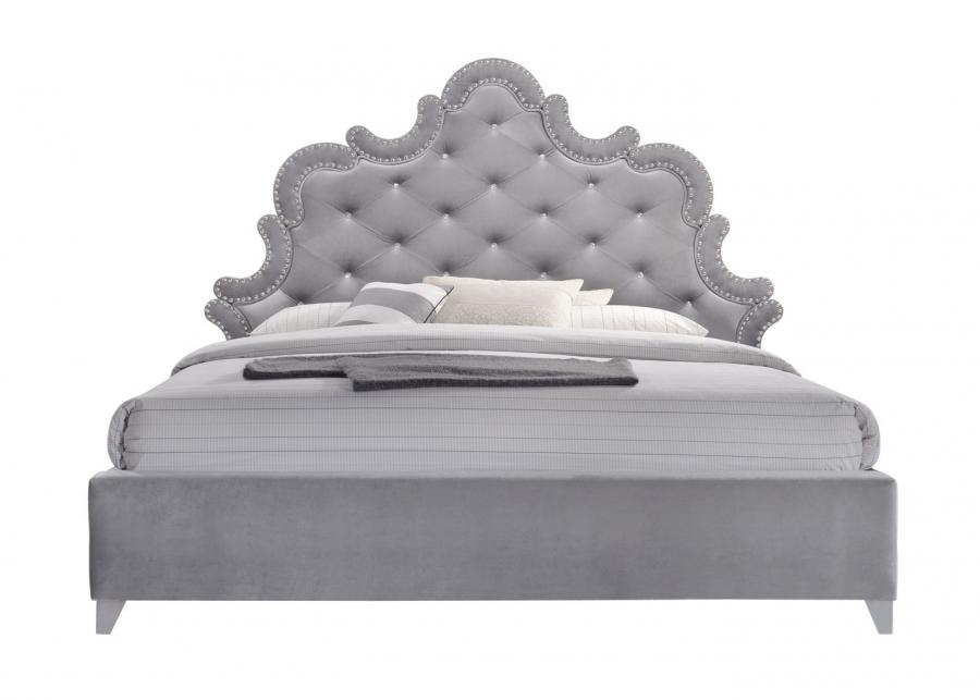 

    
Crystal Tufting Grey Velvet King Size Bedroom Set 3Pcs Meridian Furniture Sophie
