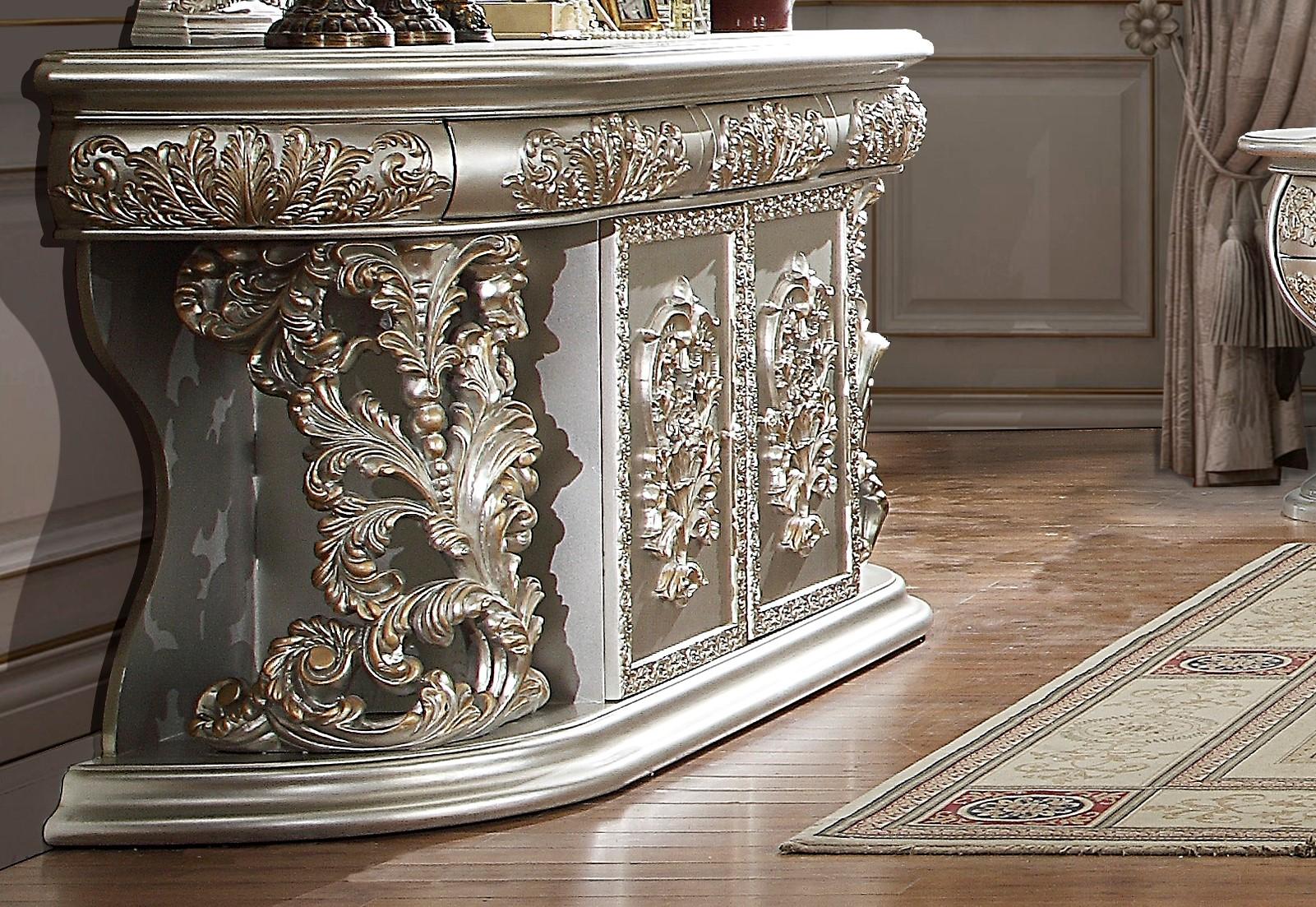 

    
Baroque Belle Silver Dresser Carved Wood Traditional  Homey Design HD-8088
