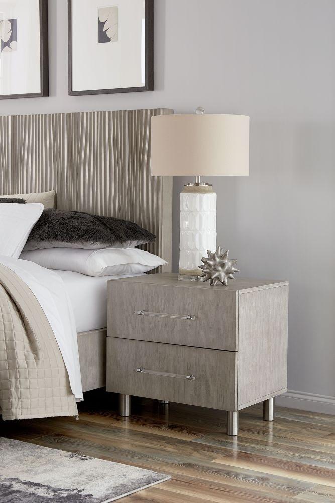 

                    
Buy Misty Grey Oak Veneer Queen Platform Bedroom Set 4Pcs ARGENTO by Modus Furniture

