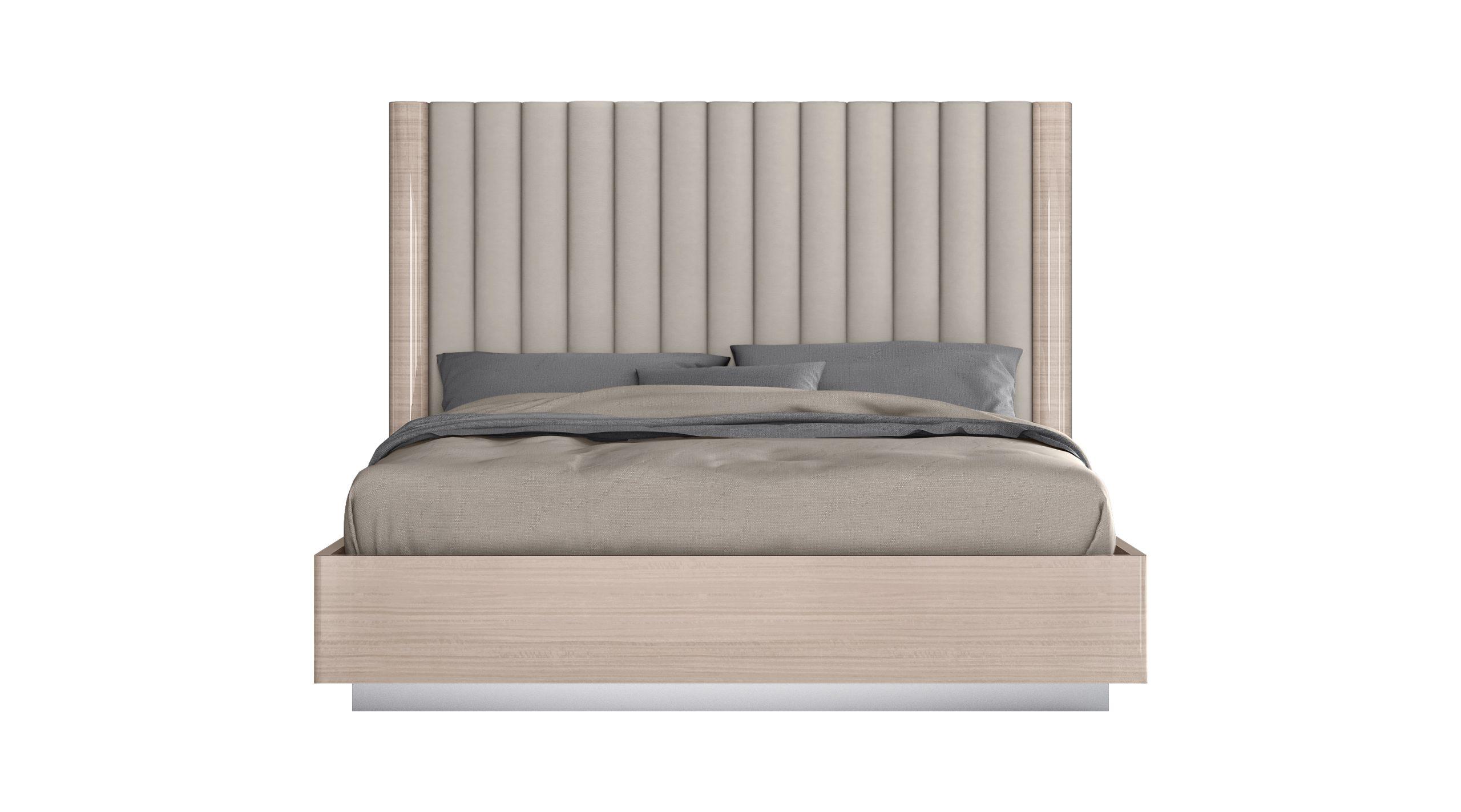 

    
Modern Beige Fabric King Bed WhiteLine BK1753-BEI/BEI Waves
