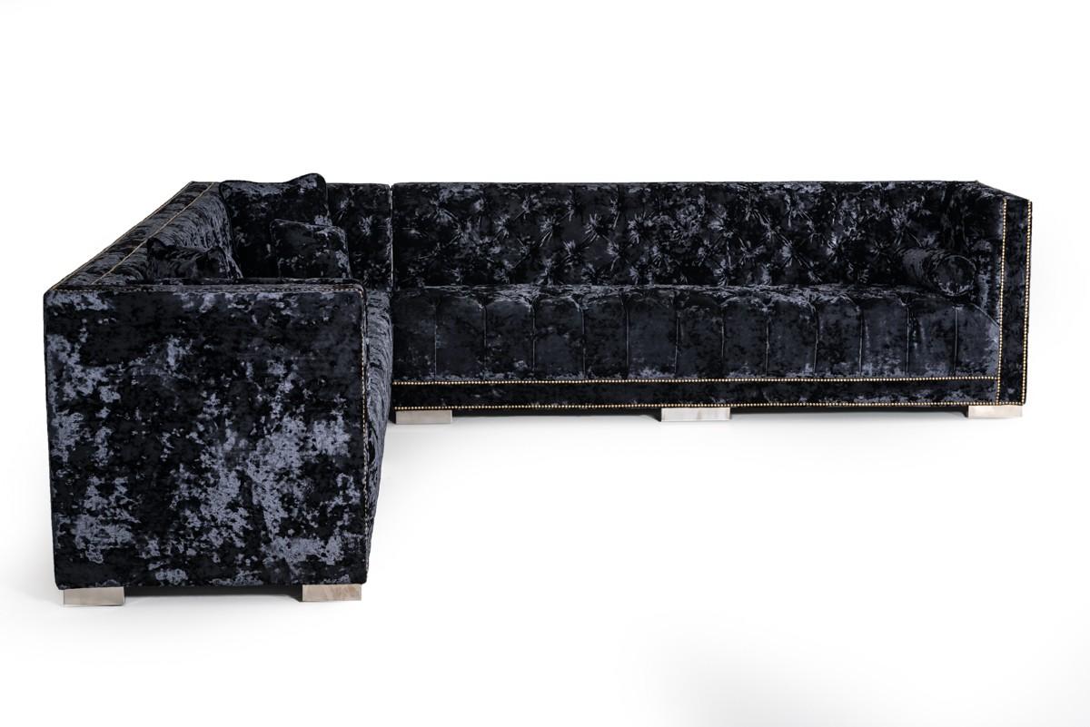 

    
VIG Furniture Fredrick Sectional Sofa Black VG2T1117-BLK
