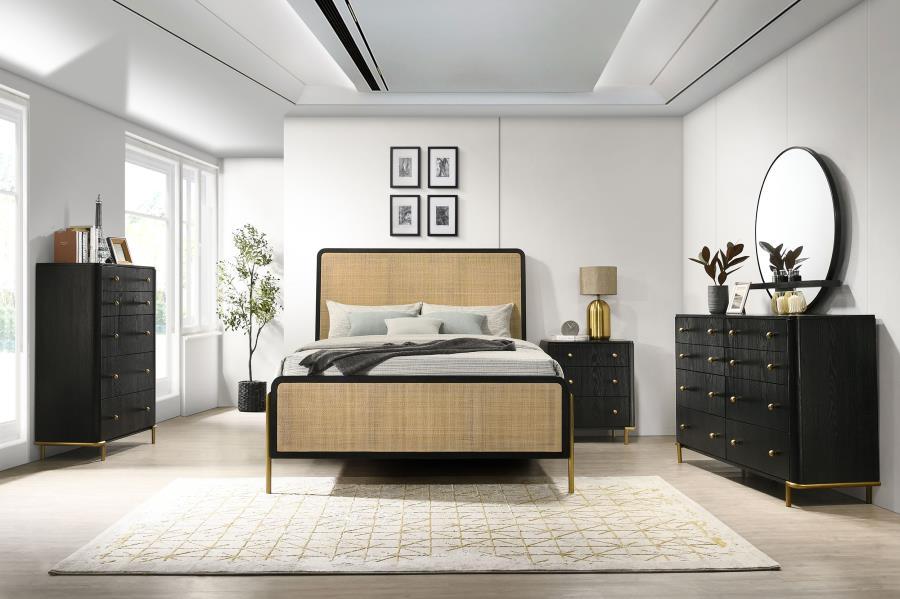 

    
Modern Black Solid Wood King Panel Bedroom Set 6PCS Coaster Arini 224330KE

