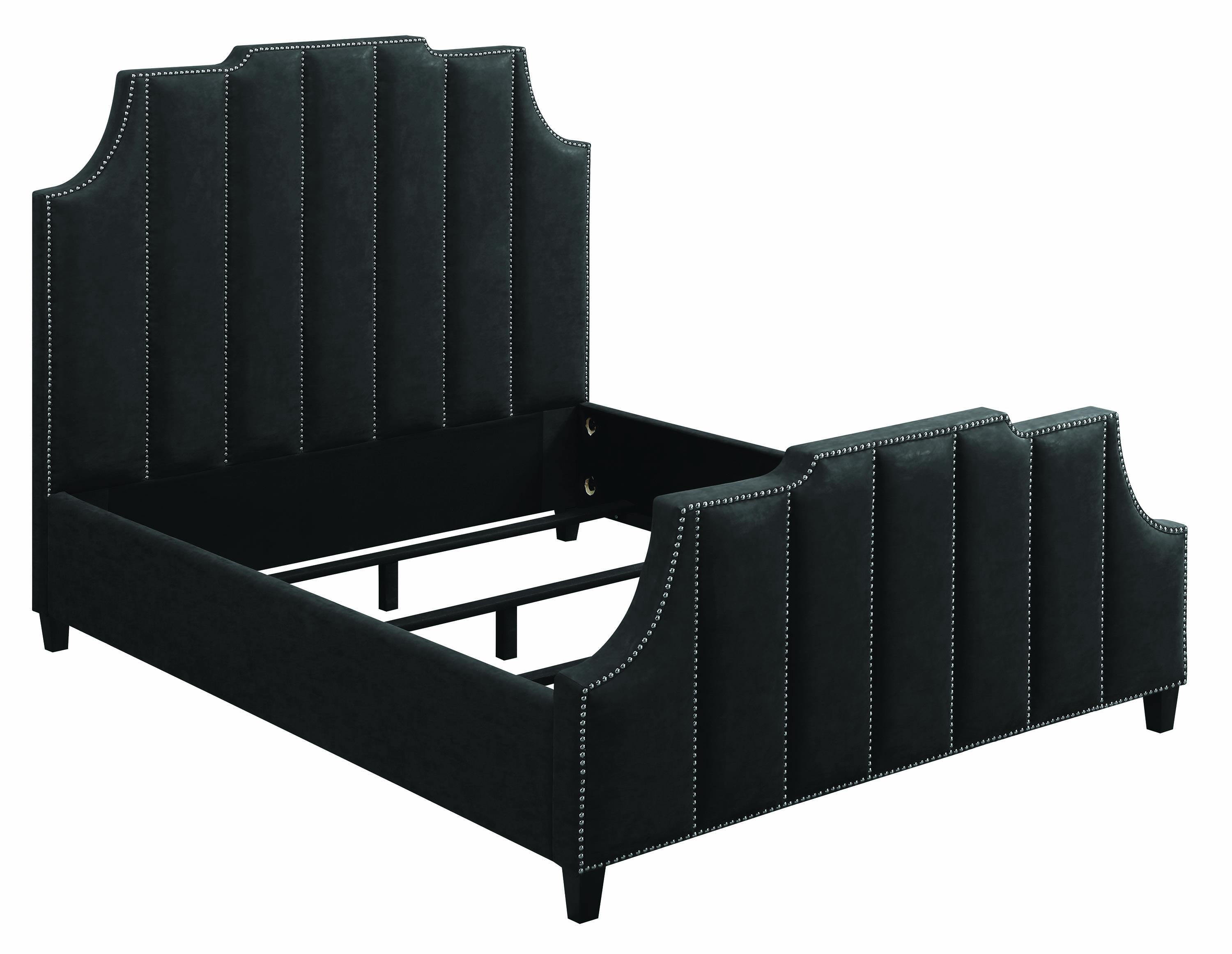 

    
Modern Black Wood Queen bed Sinclair by Coaster
