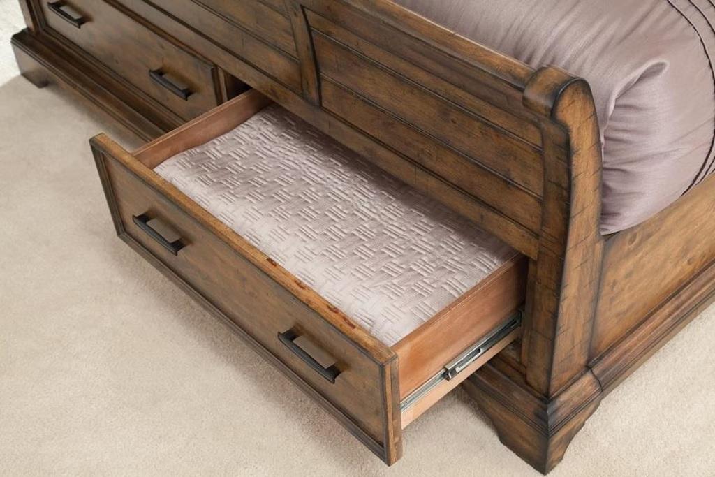 

    
Rustic Vintage Bourbon Solid Wood CAL Storage Bed Coaster 203891KW Elk Grove
