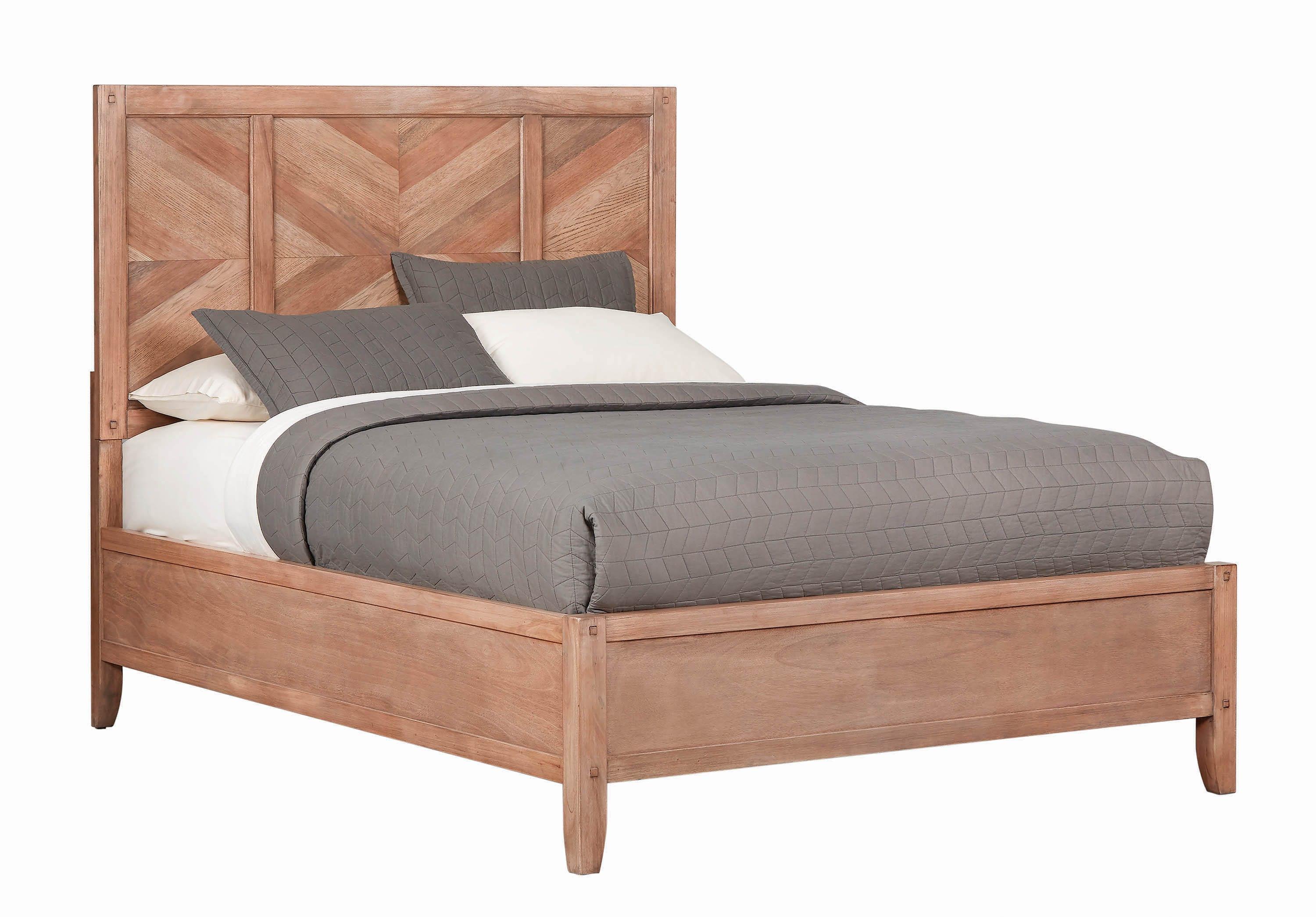 Modern Panel Bed Auburn 204611KW in Brown 