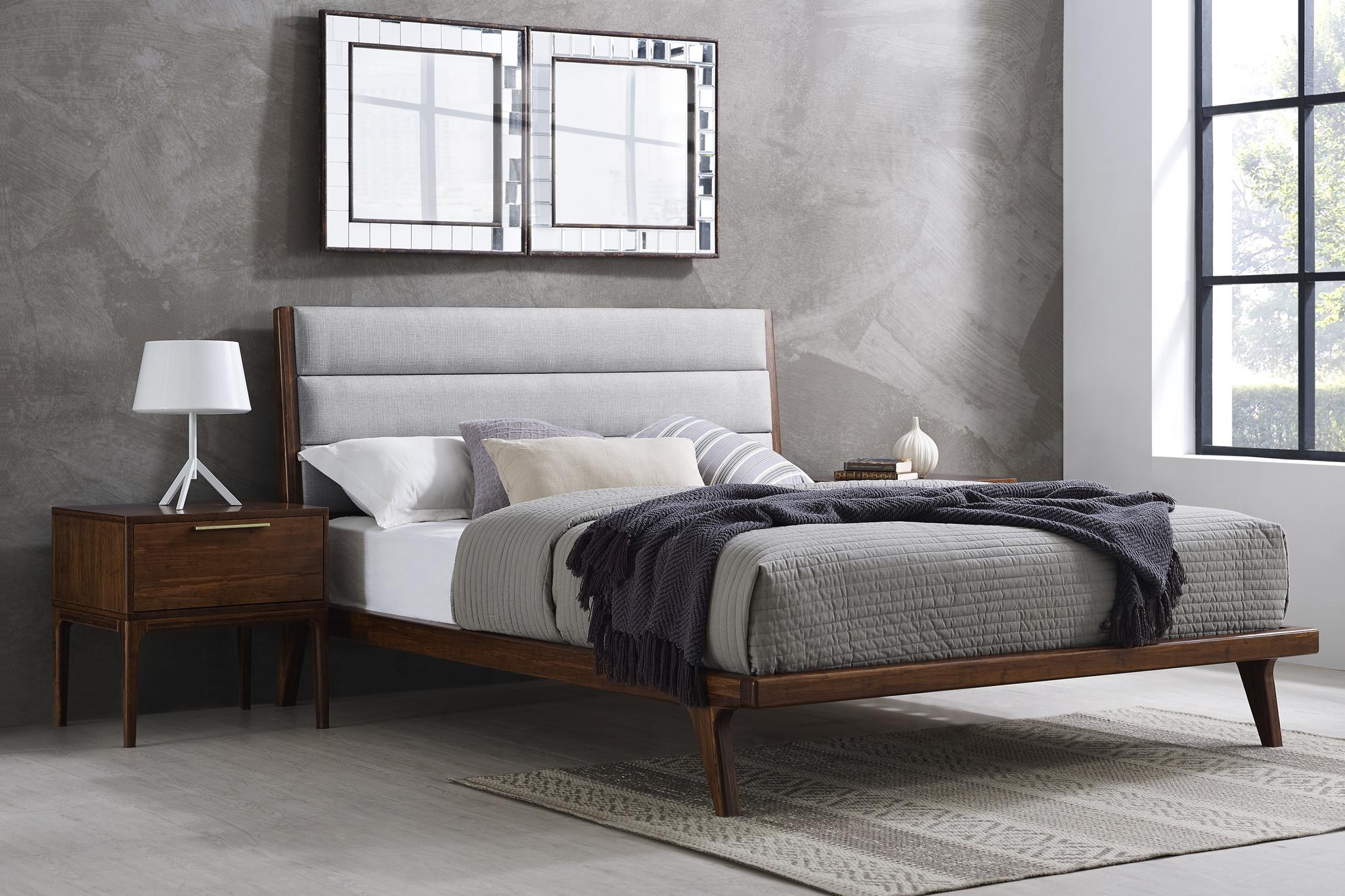 Modern Platform Bedroom Set Mercury GM001E-Set-3 in Exotic, Brown Fabric