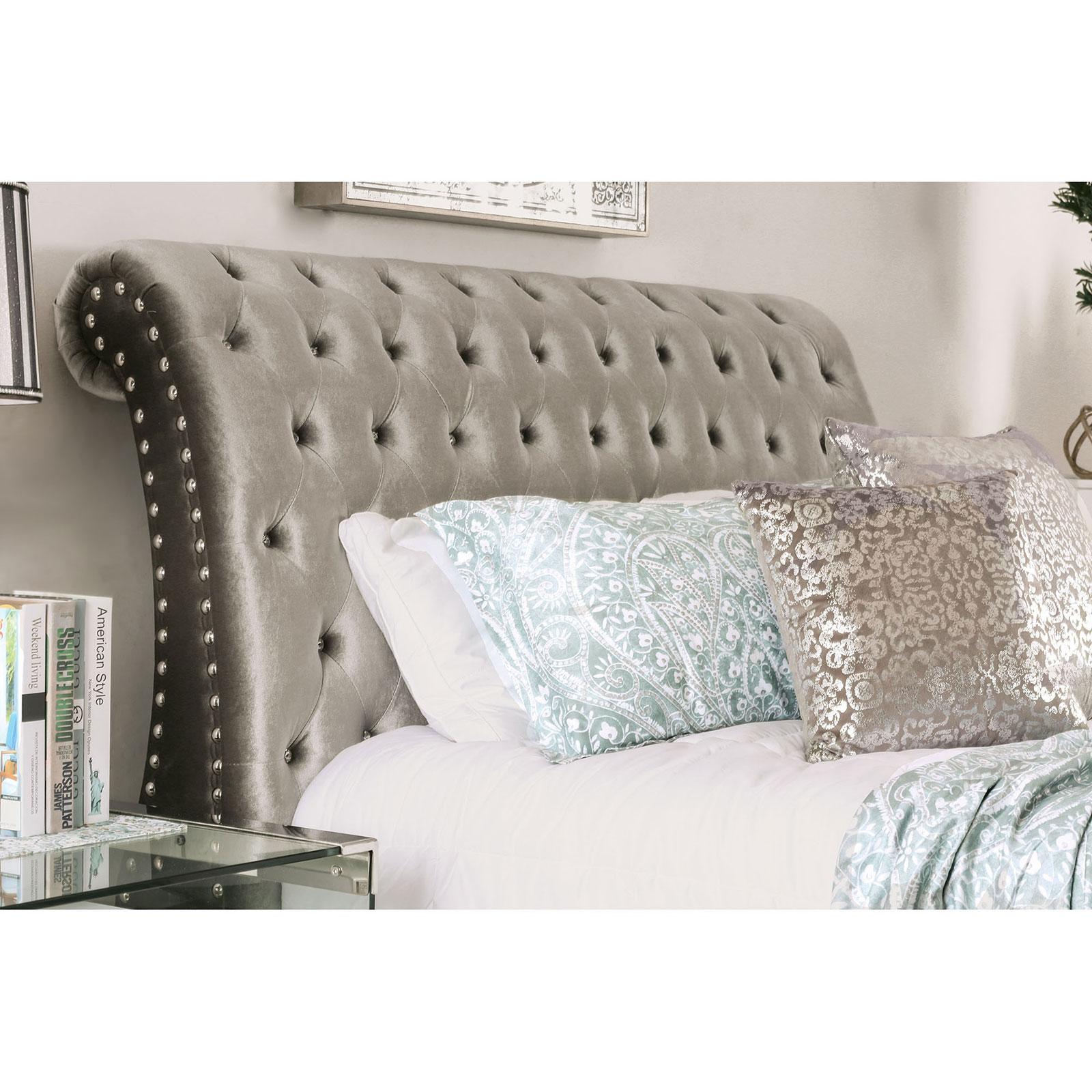 

    
Gray Fabric Cal King Sleigh Bed NOELLA CM7128GY-CK Furniture of America Modern
