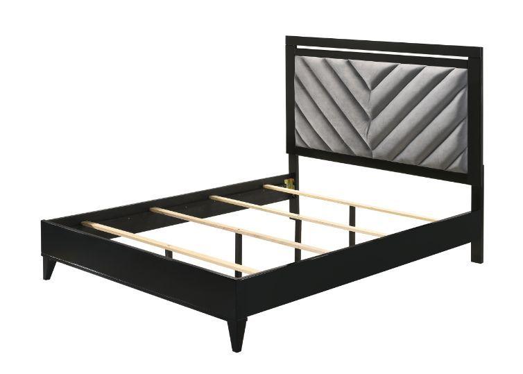 

    
Modern Gray & Black Eastern King Bed by Acme Chelsie 27407EK
