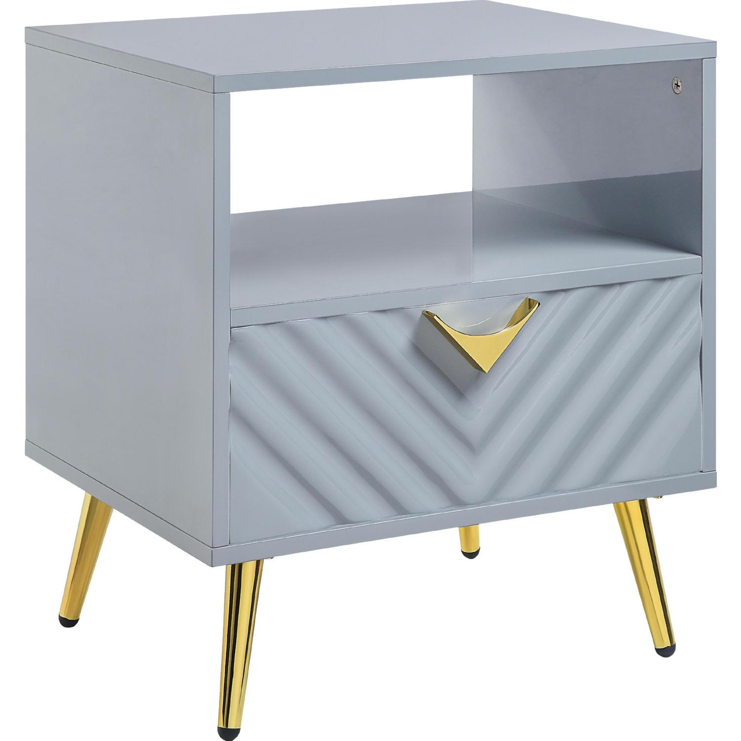 Modern, Casual End Table Gaines LV01136 in Gray 