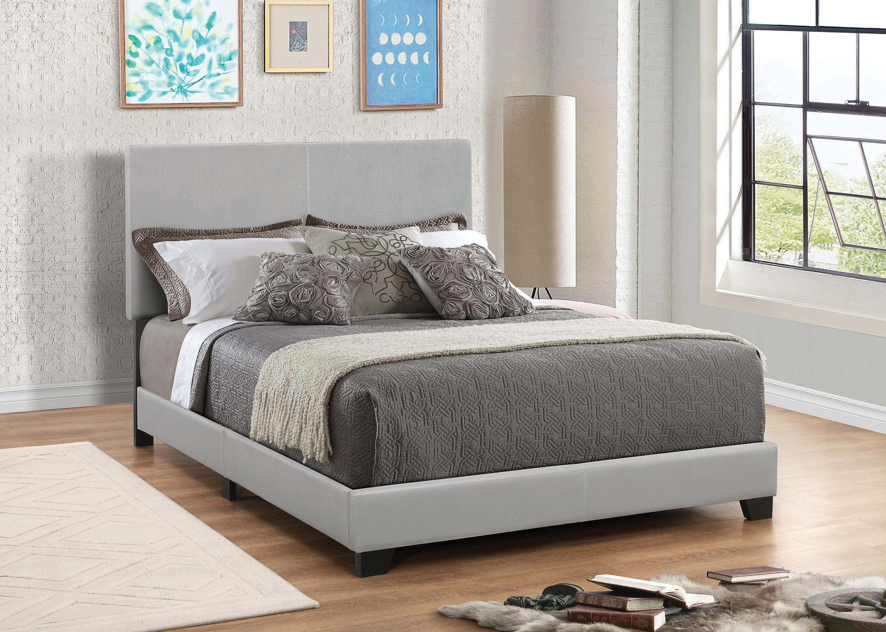 

    
Modern Gray Leatherette Full Bed Coaster 300763F Dorian
